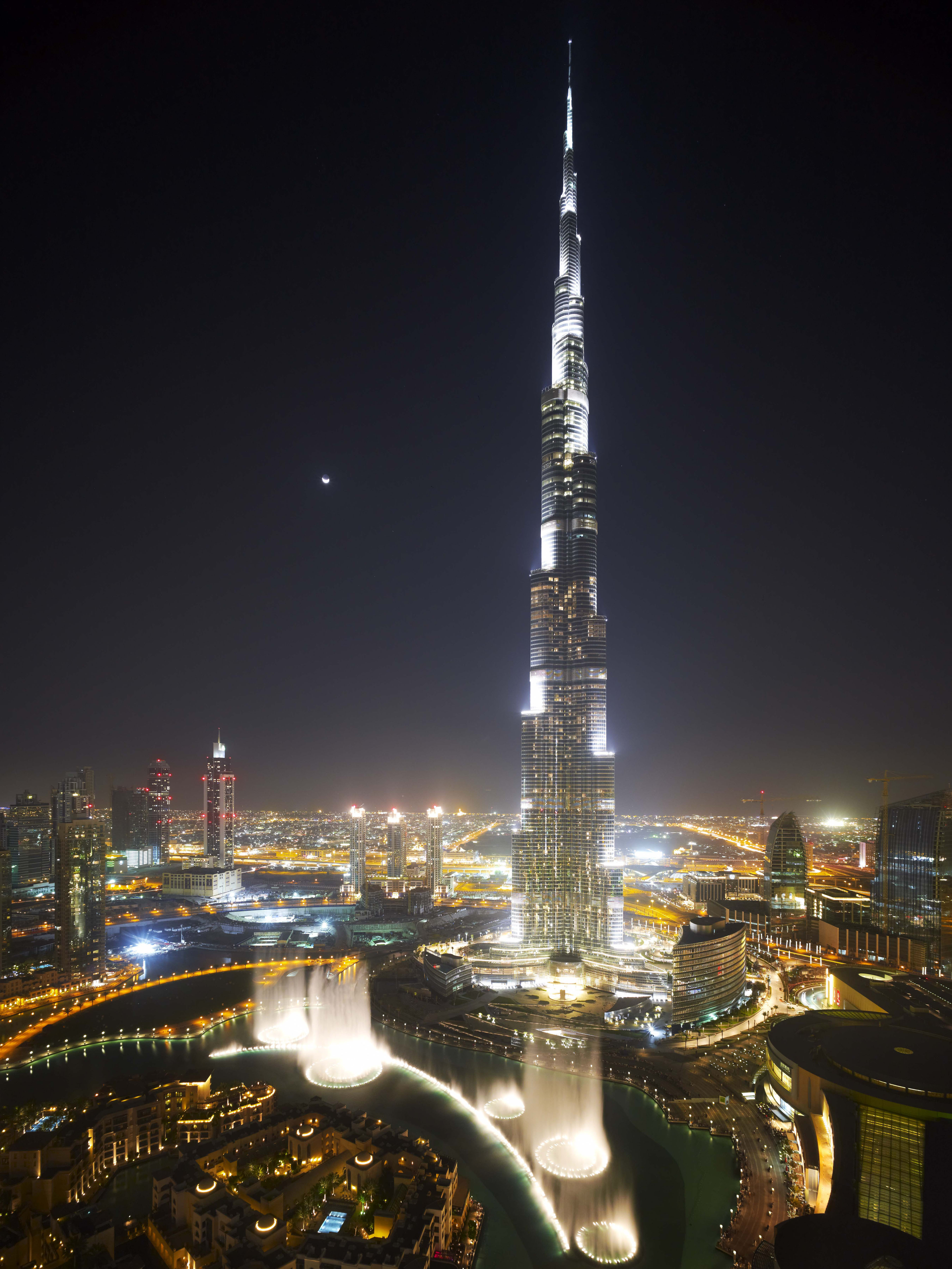 Башня бурдж халифа где. Бурдж-Халифа Дубай. Небоскреб Бурдж-Халифа. Башня Халифа в Дубае. Дубаи небоскрёб буржхалипа.