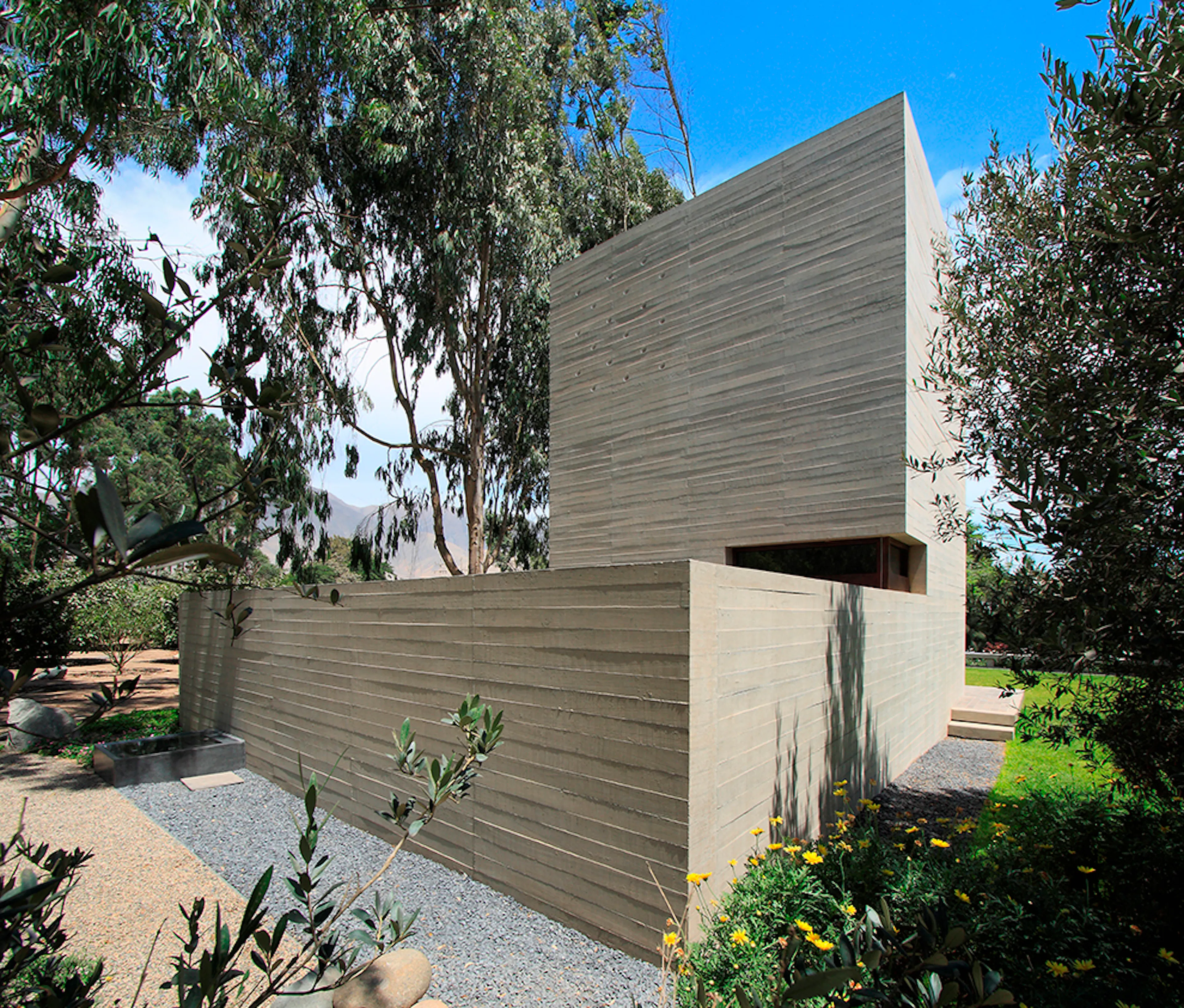 DE LA PIEDRA CHAPEL — 1