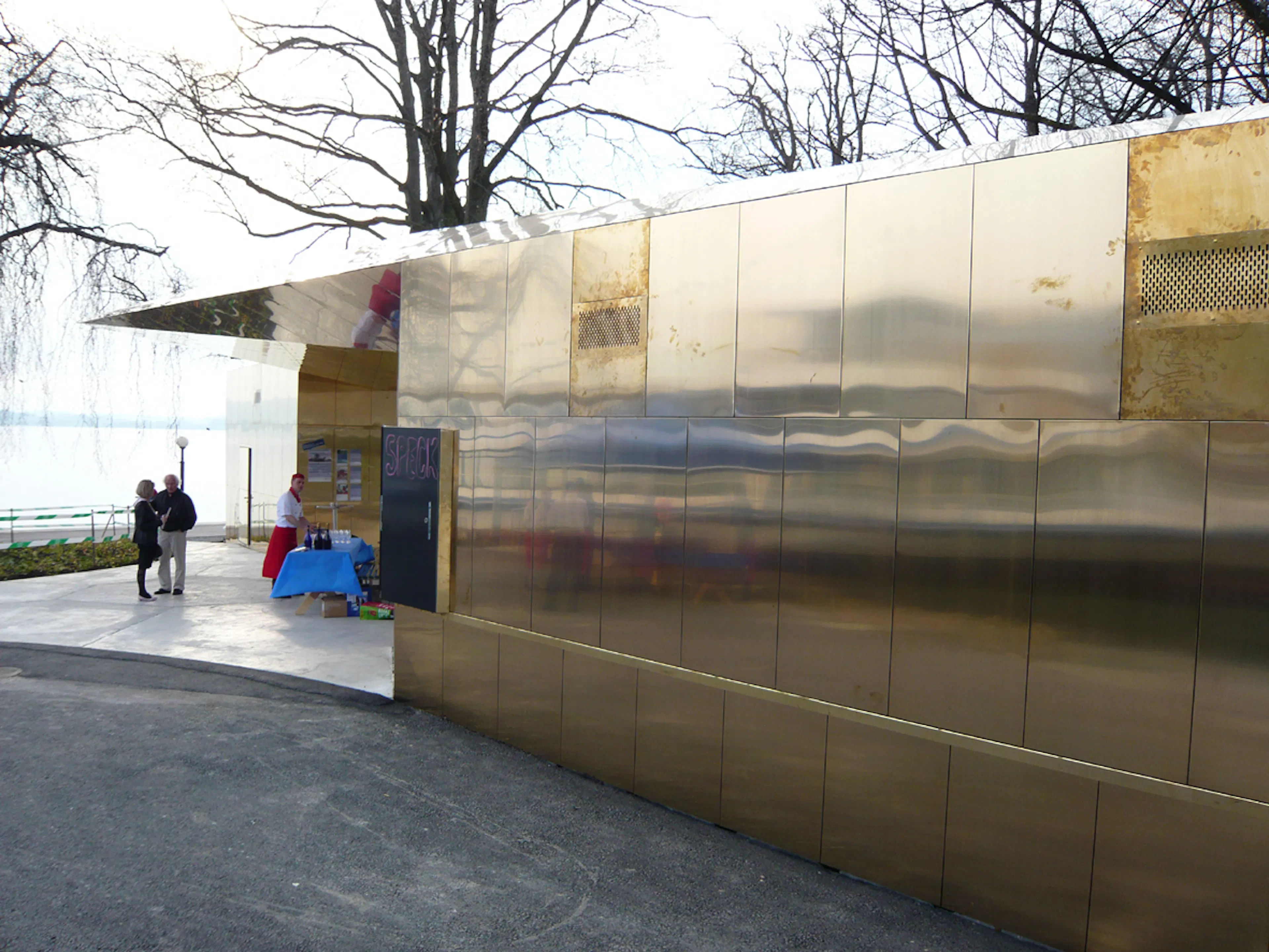 Pavillon Alpenquai Zug Switzerland — 6