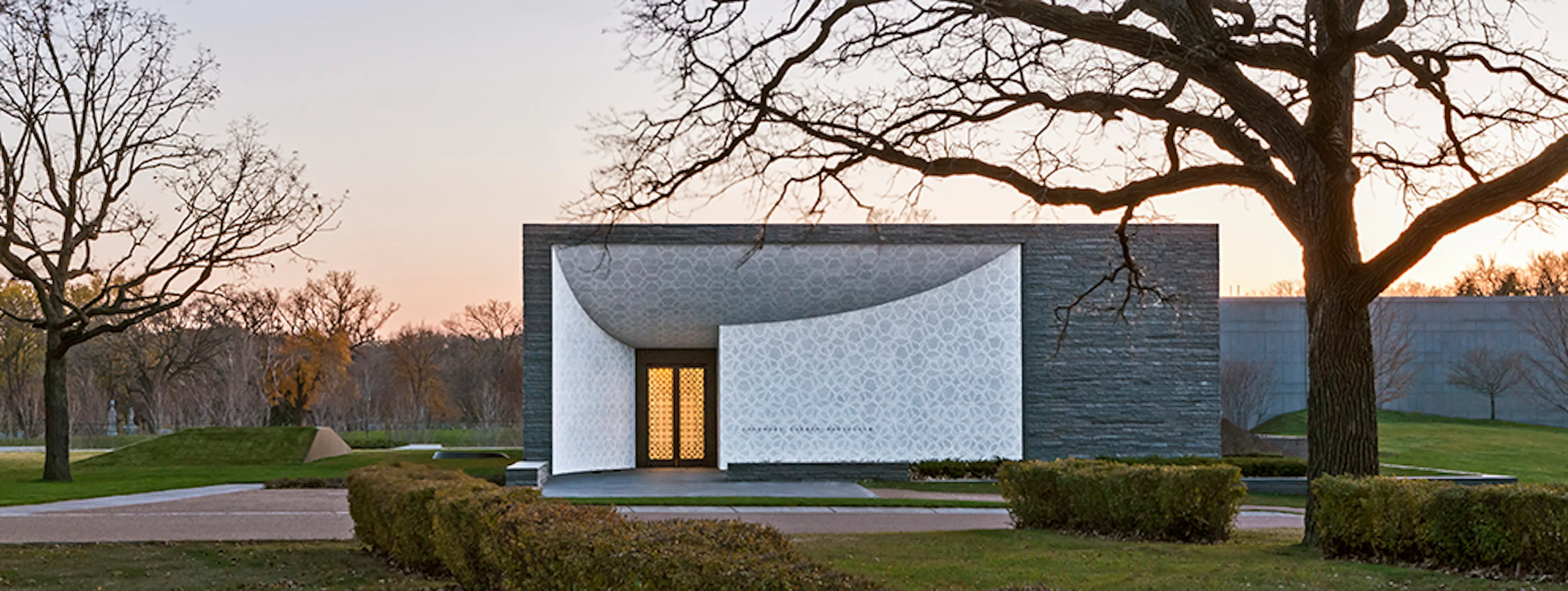 Lakewood Cemetery Garden Mausoleum