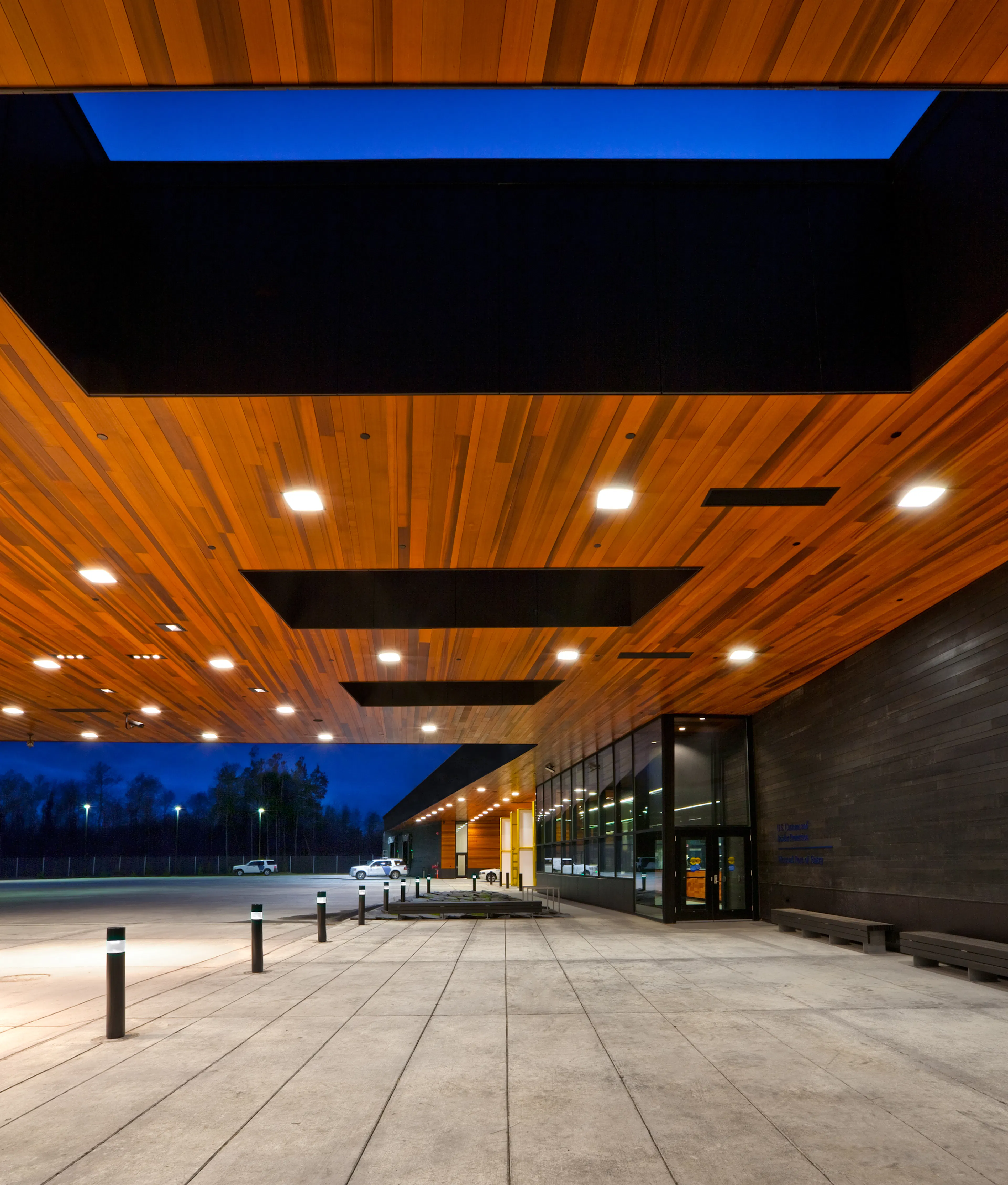 US Land Port of Entry, Warroad MN — 2