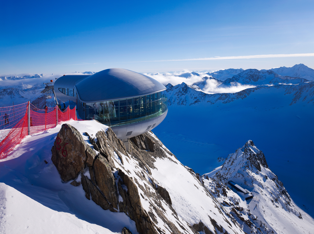 © Baumschlager Hutter Partners