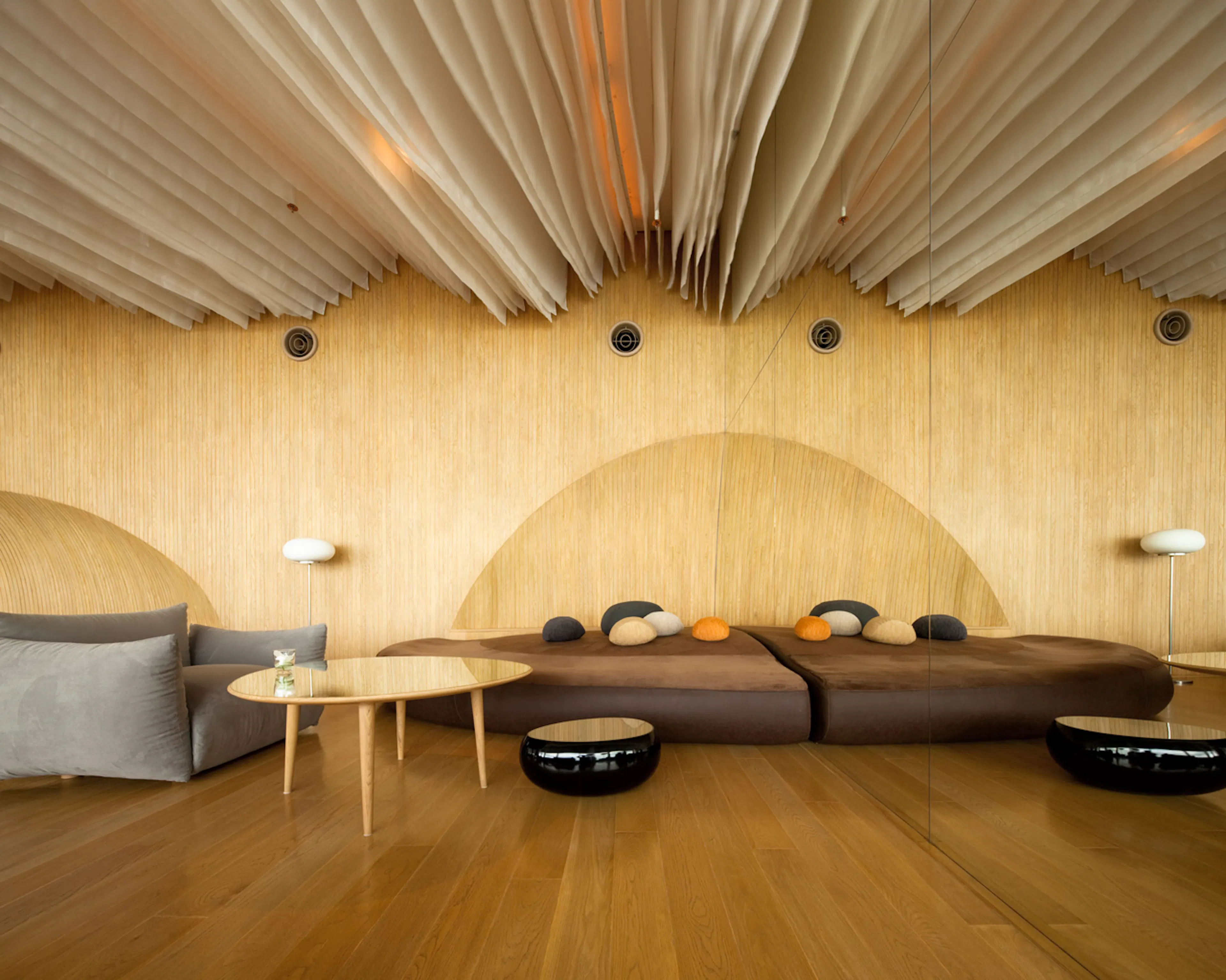 'Drift' Lobby Bar — 7