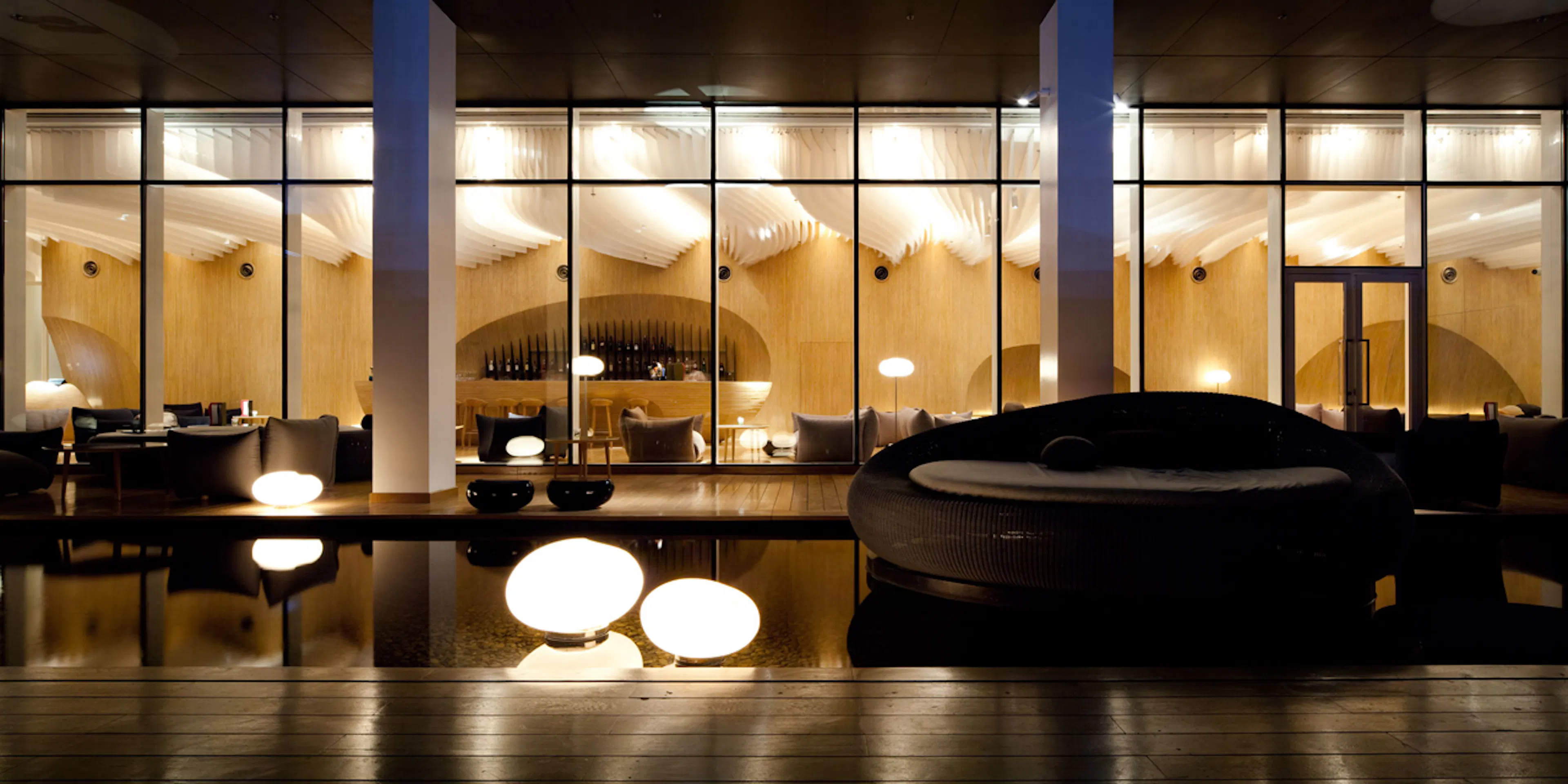 'Drift' Lobby Bar — 8