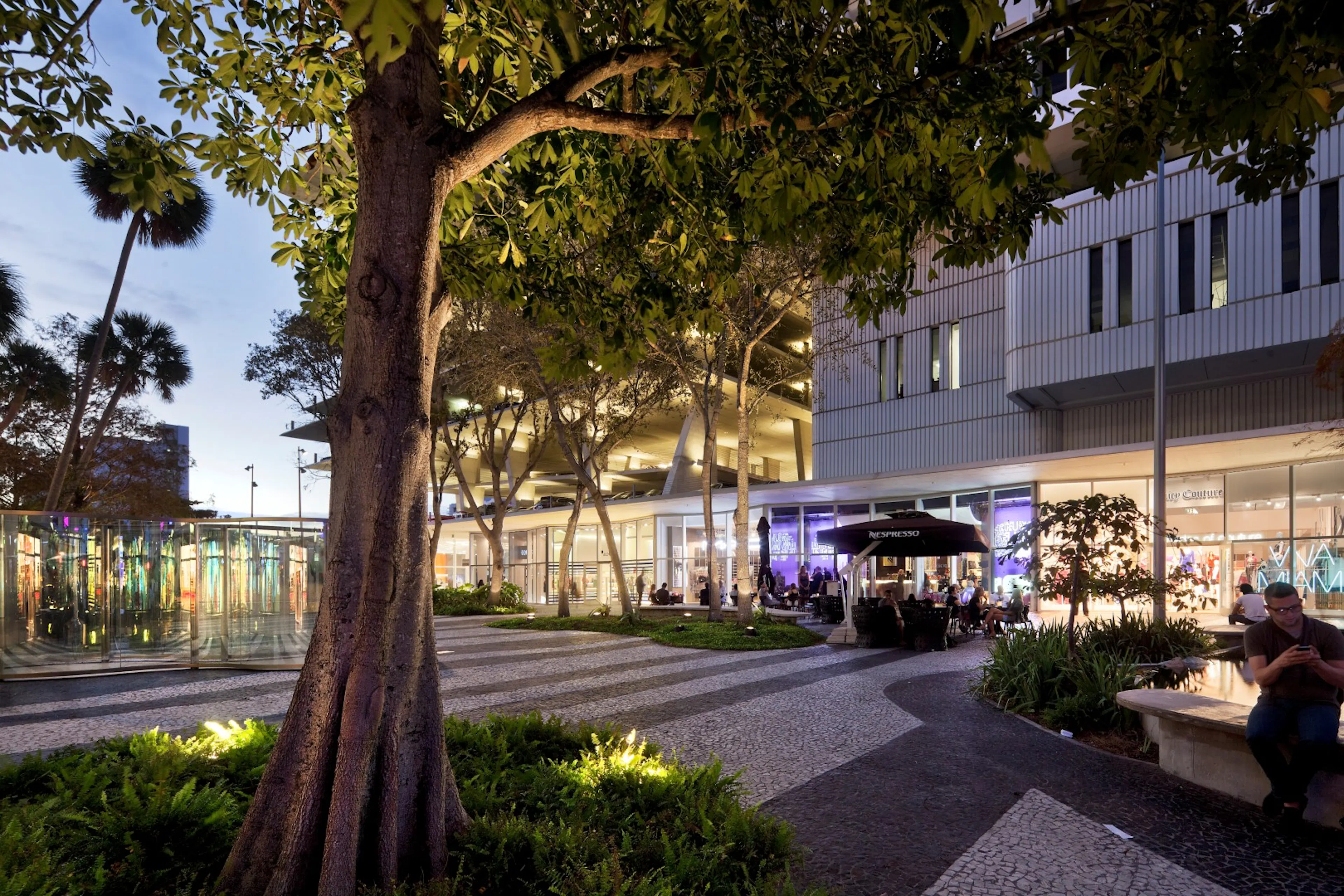 1111 Lincoln Road — 10