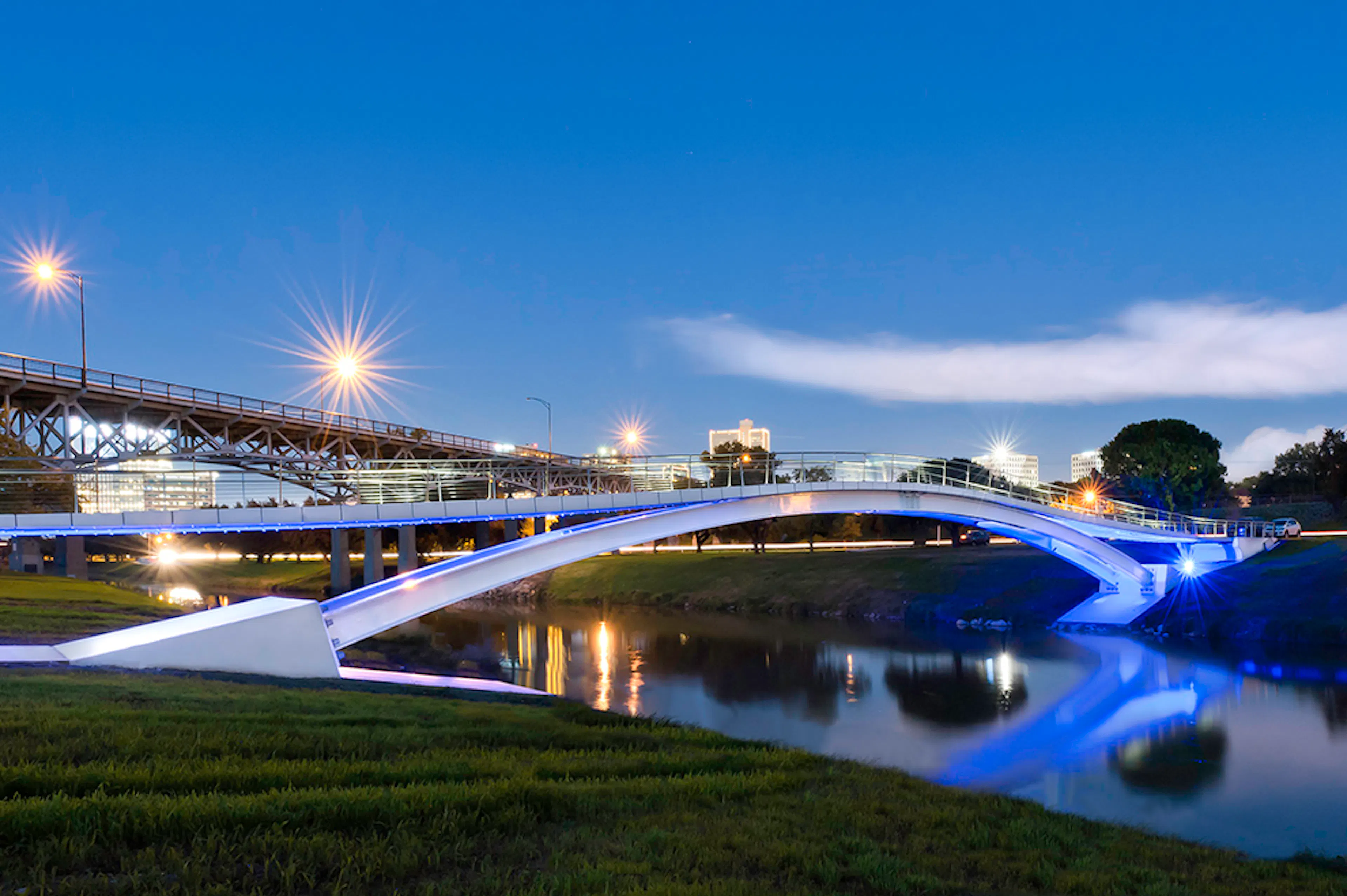 Phyllis J. Tilley Memorial Pedestrian Bridge — 4