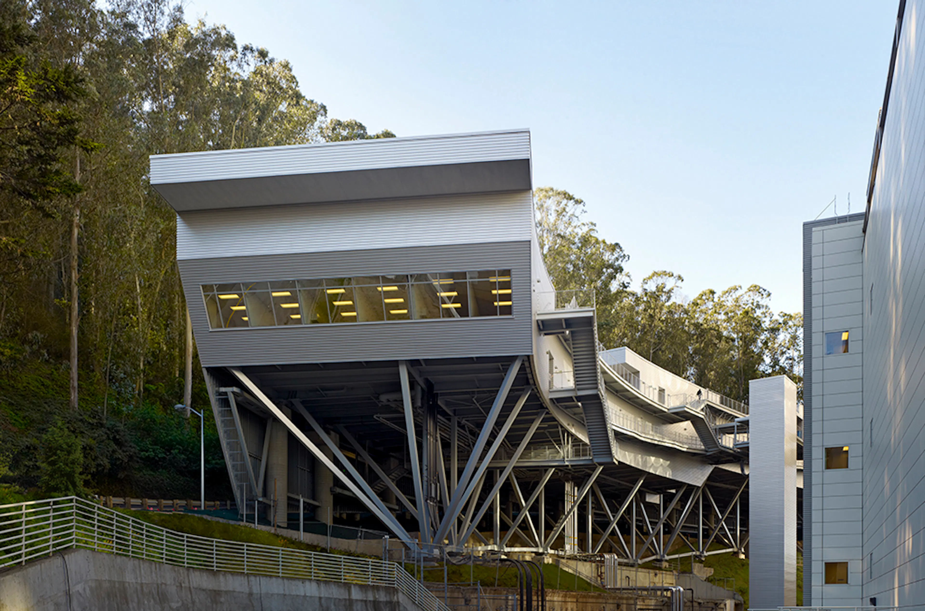 The University of California, San Francisco, Ray and Dagmar Dolby Regeneration Medicine Building — 3