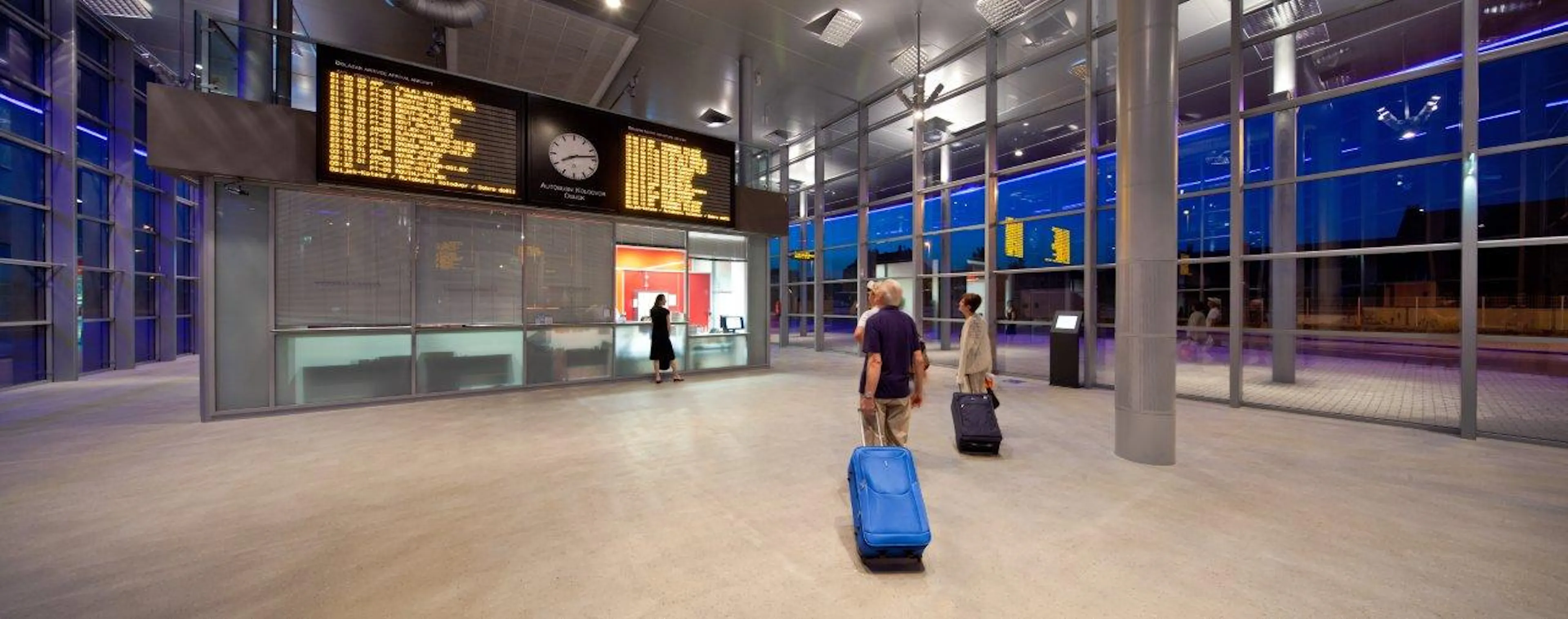 Bus station Osijek — 21