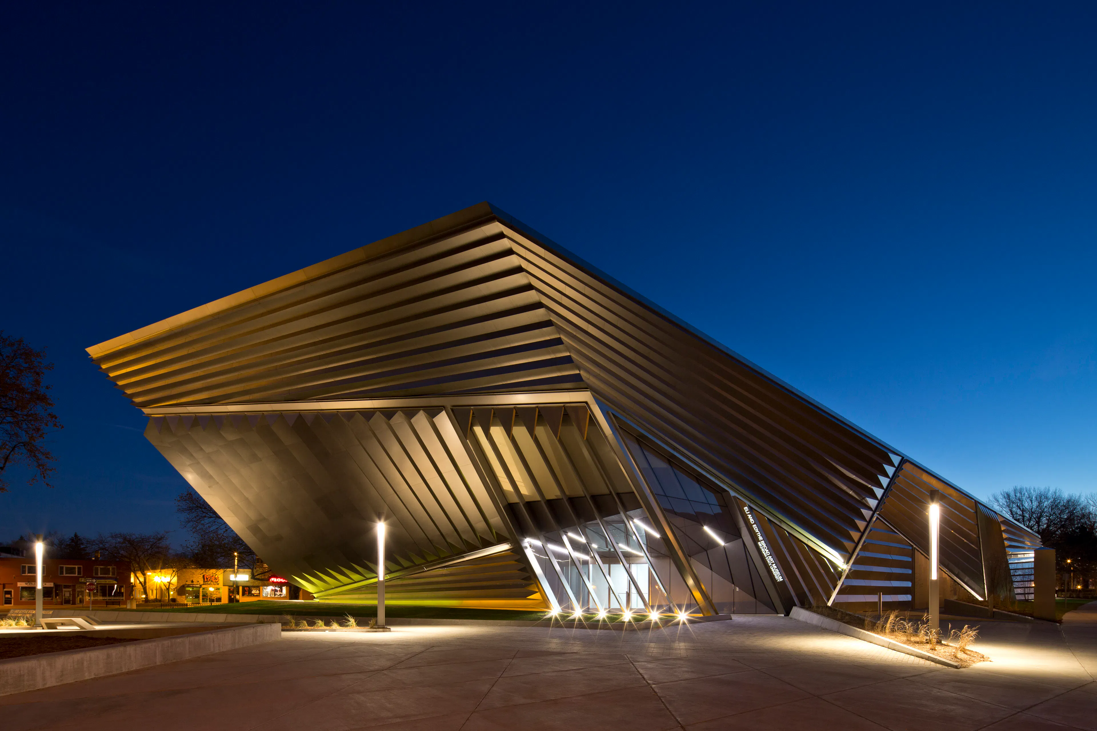 Infinitus Plaza — 8