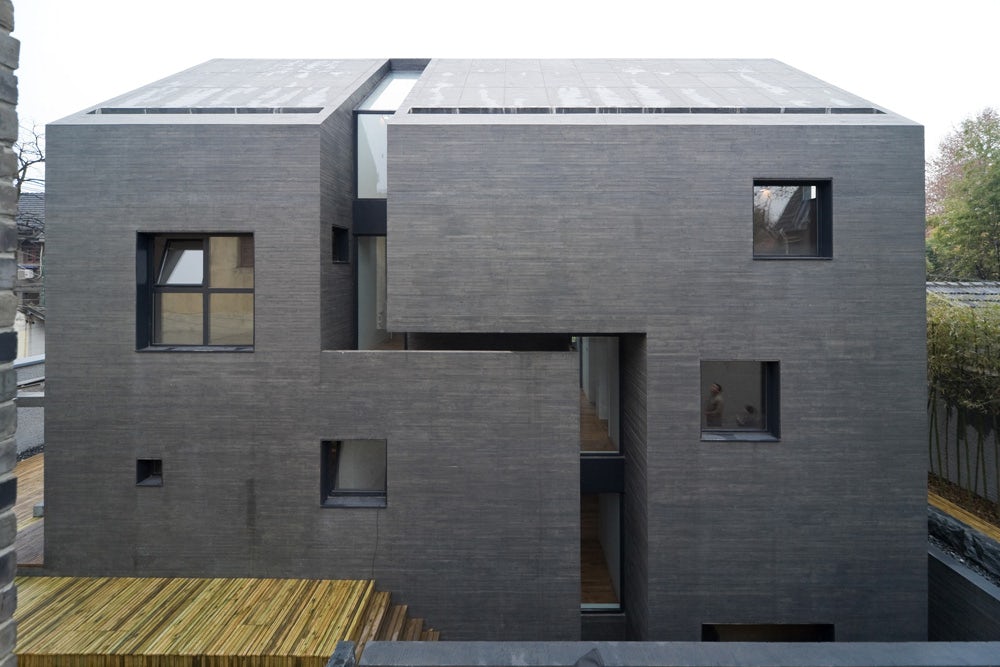 photo: Iwan Baan - © AZL Architects