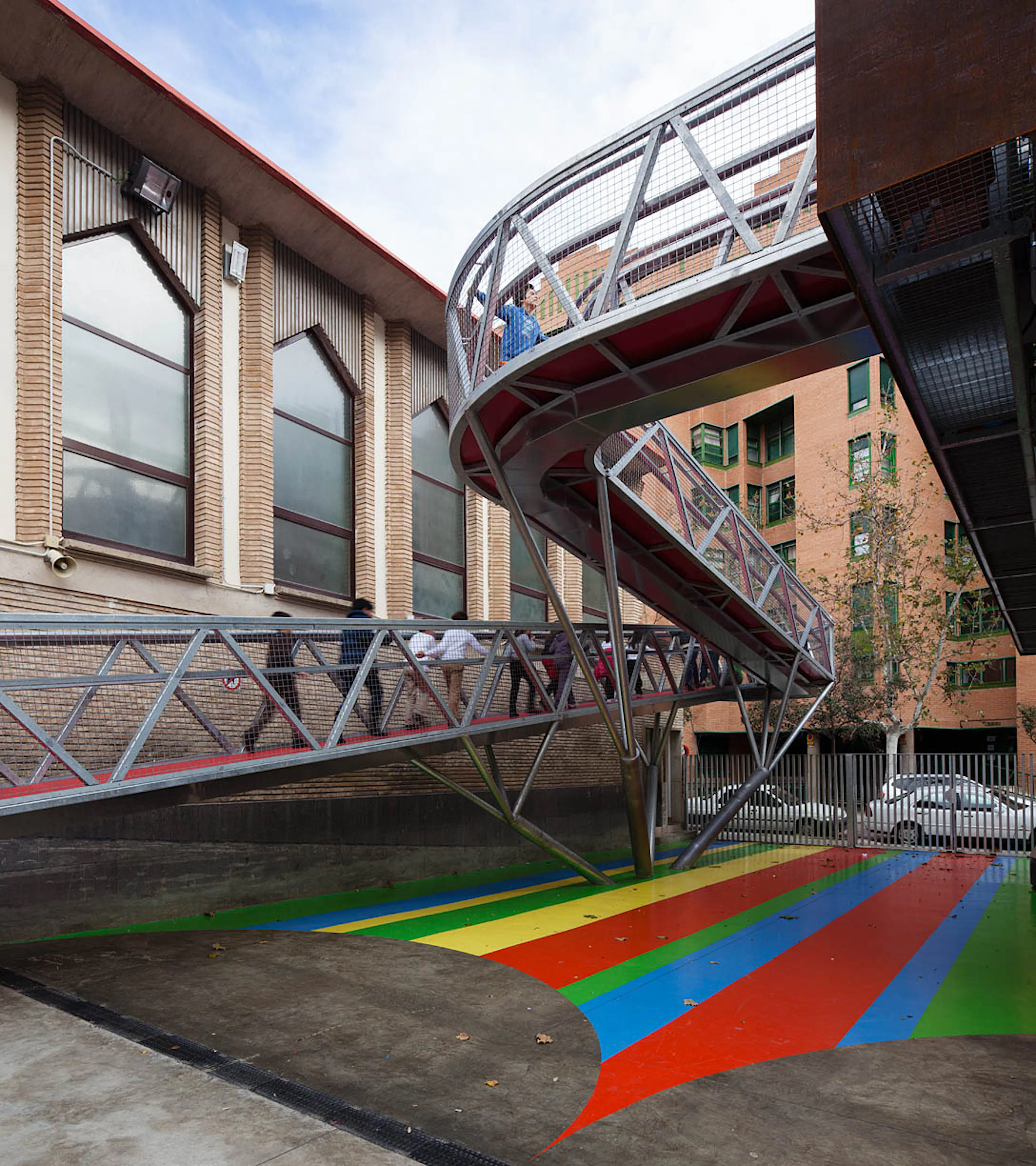 Elevated Sports Court at Lasalle Franciscanas School — 6