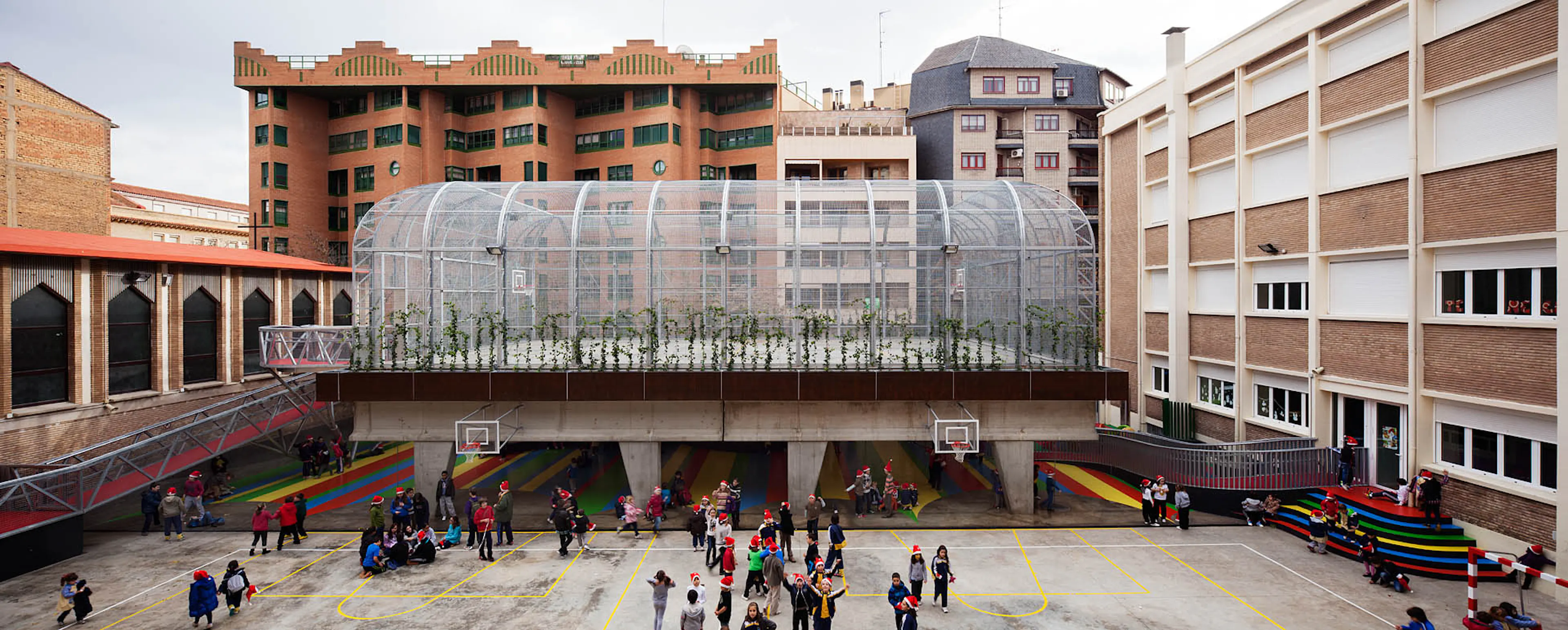 Elevated Sports Court at Lasalle Franciscanas School — 2