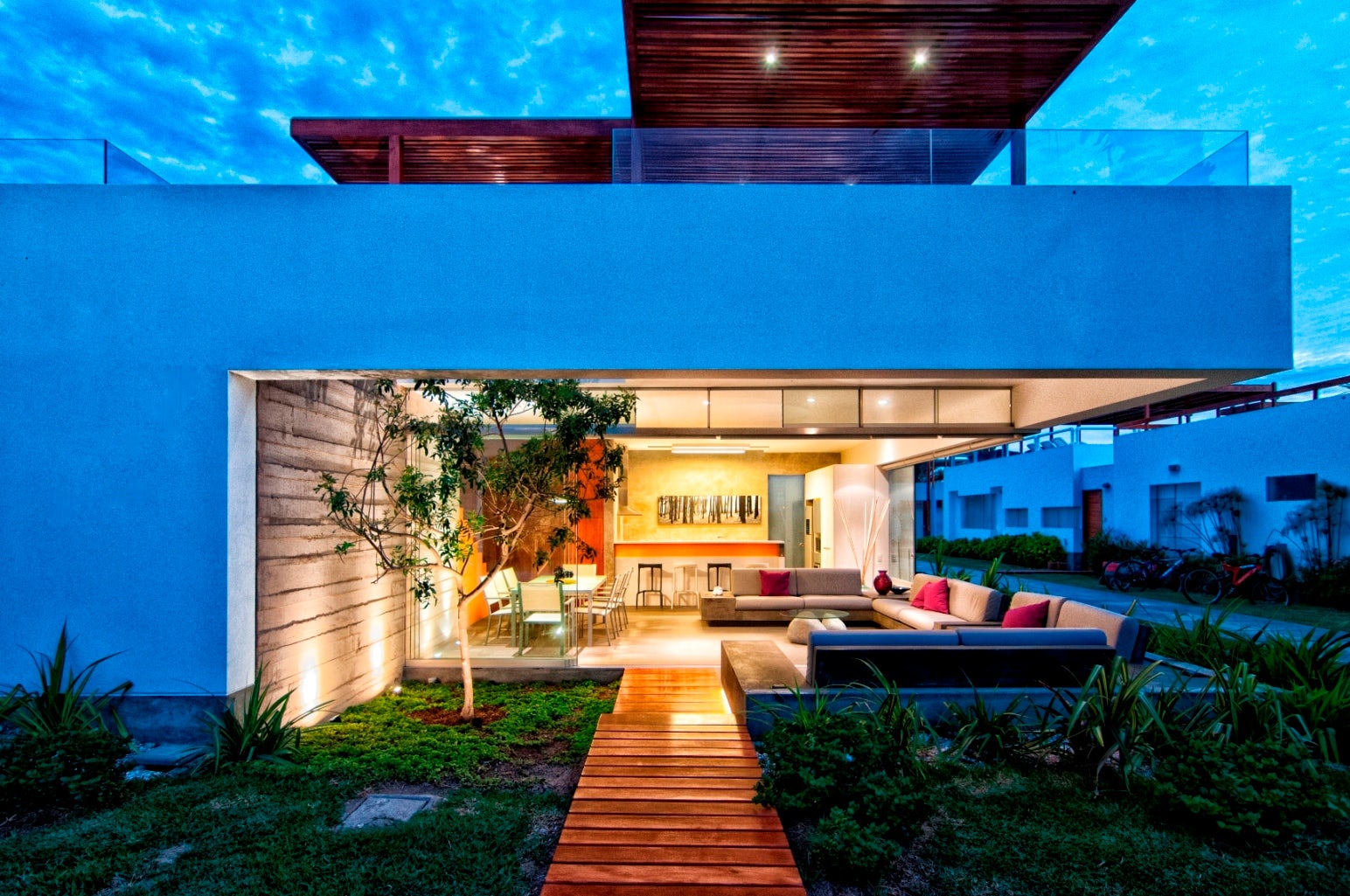 Photographer: Marco Simola - © Martin Dulanto Arquitecto