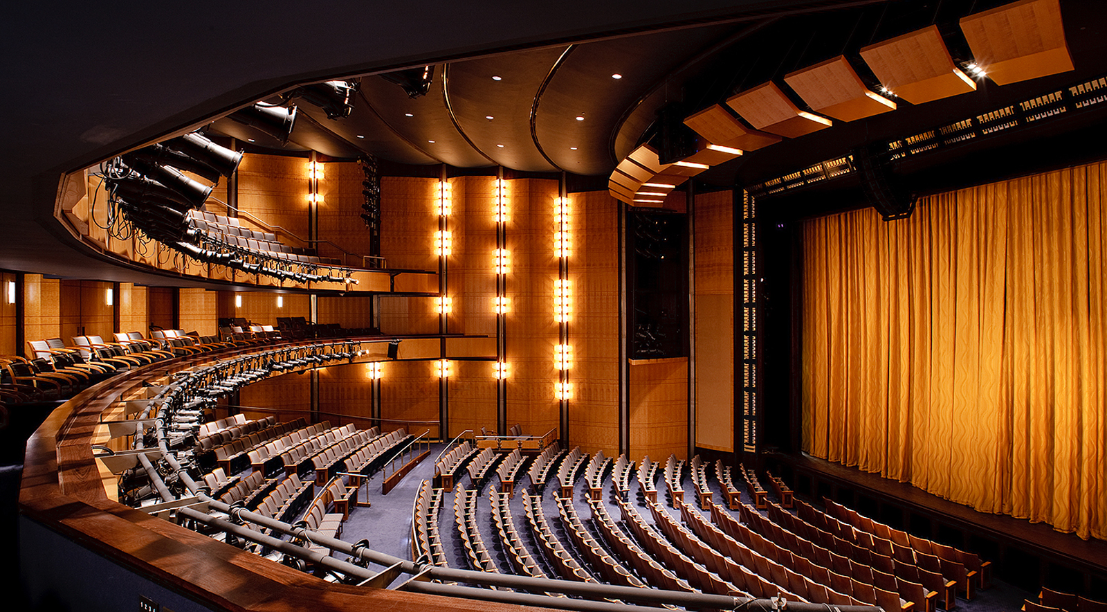 Kennedy center. Кеннеди центр Вашингтон. Центр искусств имени Кеннеди. Кеннеди центр исполнительских искусств. Центр исполнительных искусств имени Джона Кеннеди.