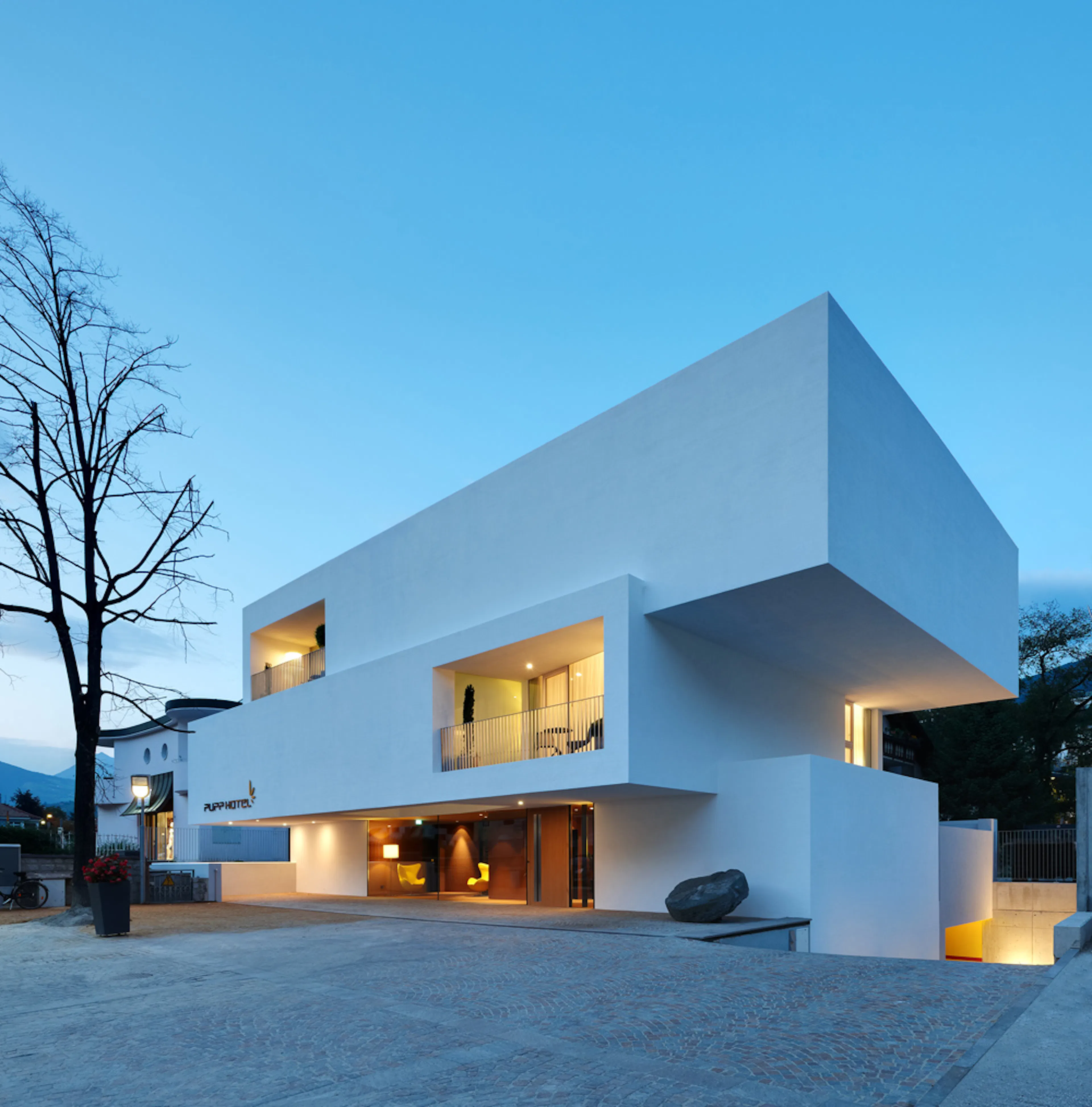 into the wall - wiedenhofer — 15