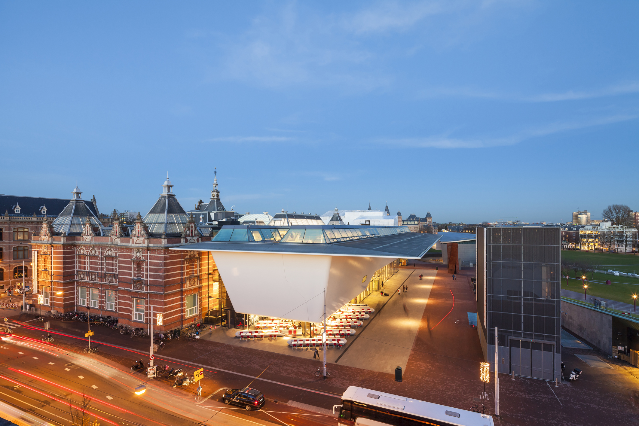 Новый городской музей. Музей Стеделейк Амстердам. Городской музей (Амстердам). Stedelijk Museum — Амстердам, Нидерланды. Музей современного искусства Амстердам.