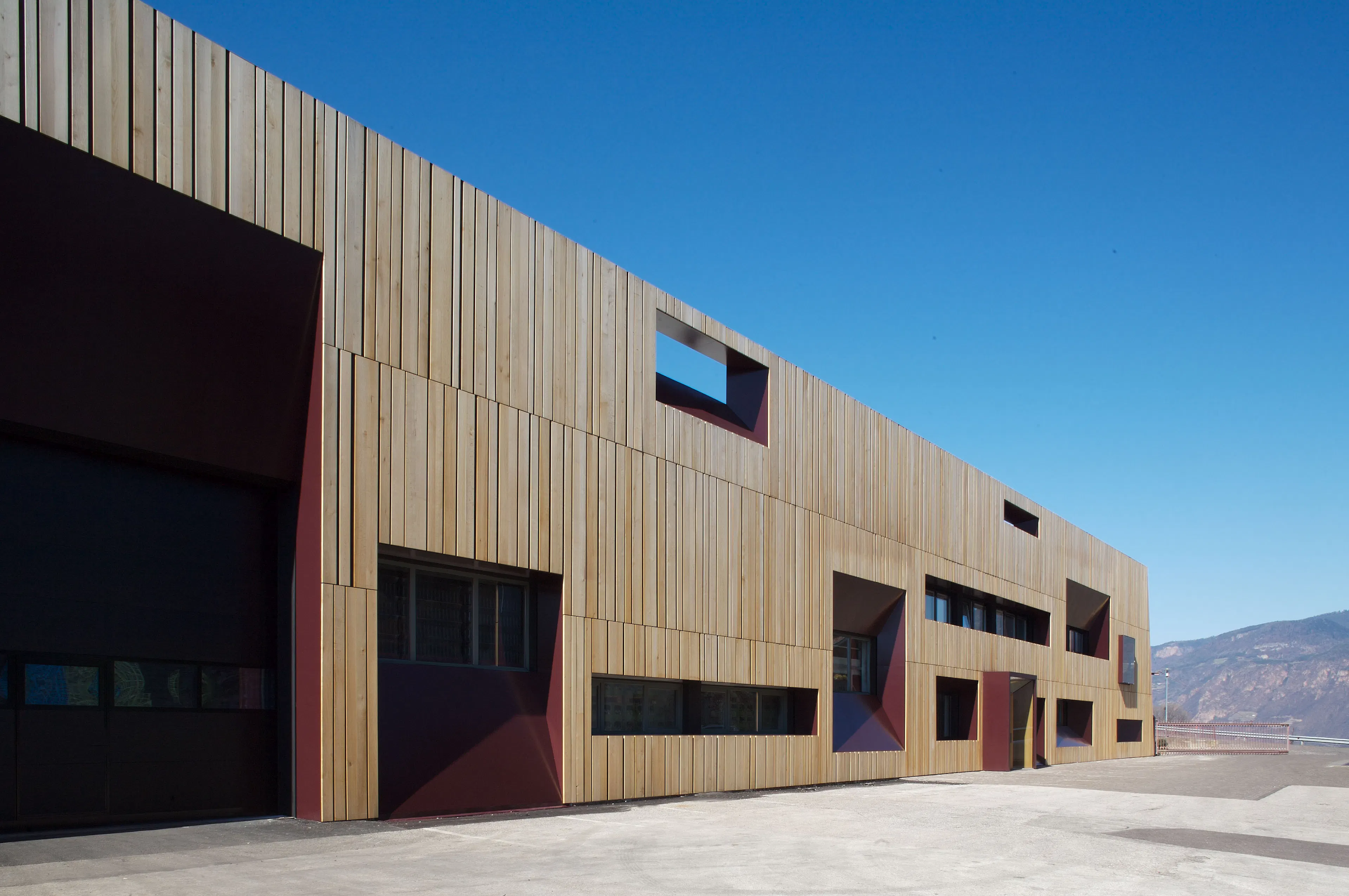 into the wall - wiedenhofer — 14