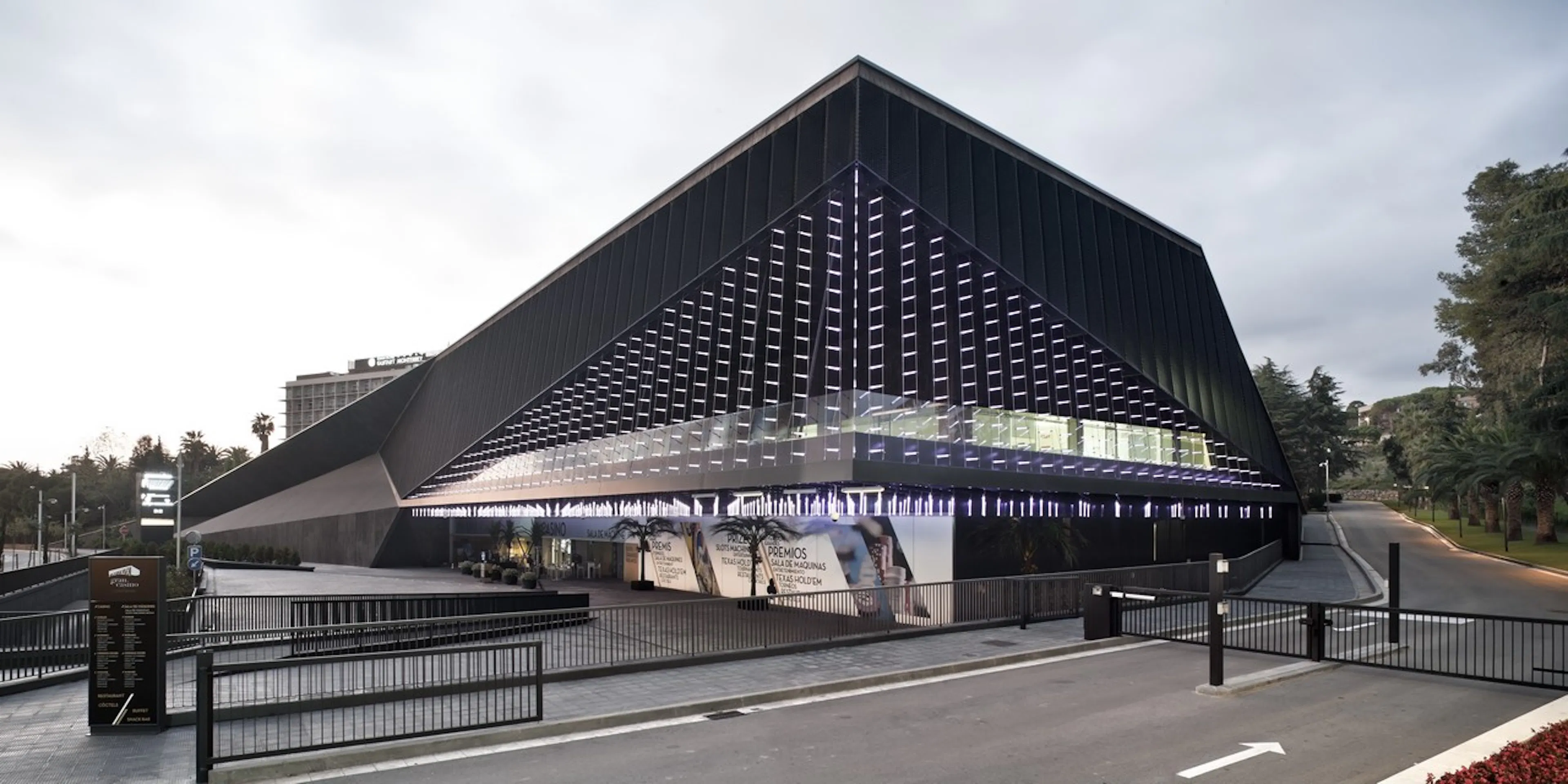 L'Hospitalet Housing — 25