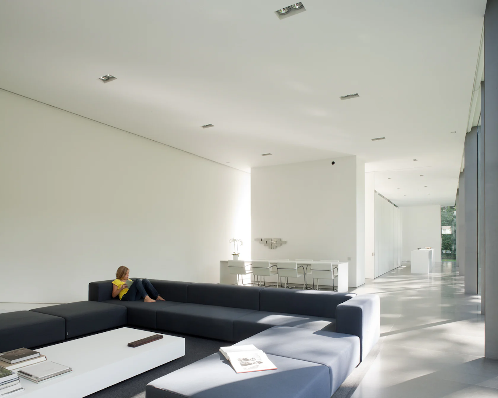 Villa Roces by Govaert & Vanhoutte Architects - Architizer