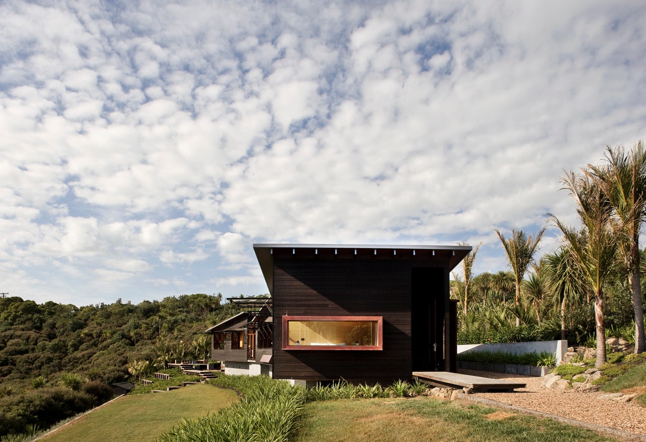 © Strachan Group Architects
