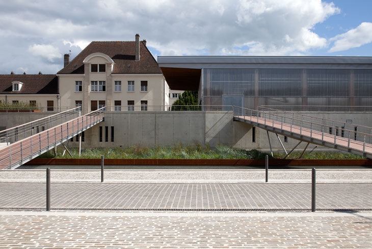 Campus Des Comtes De Champagne Université De Reims Champagne-ardenne