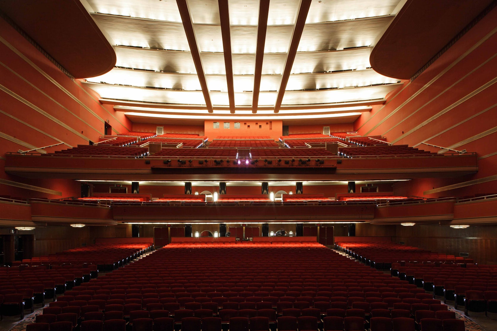Theatre hall. Пан Пасифик Аудиториум. Municipal Auditorium (New Orleans). Мюзик Холл бенуар. Мюзик Холл зал.