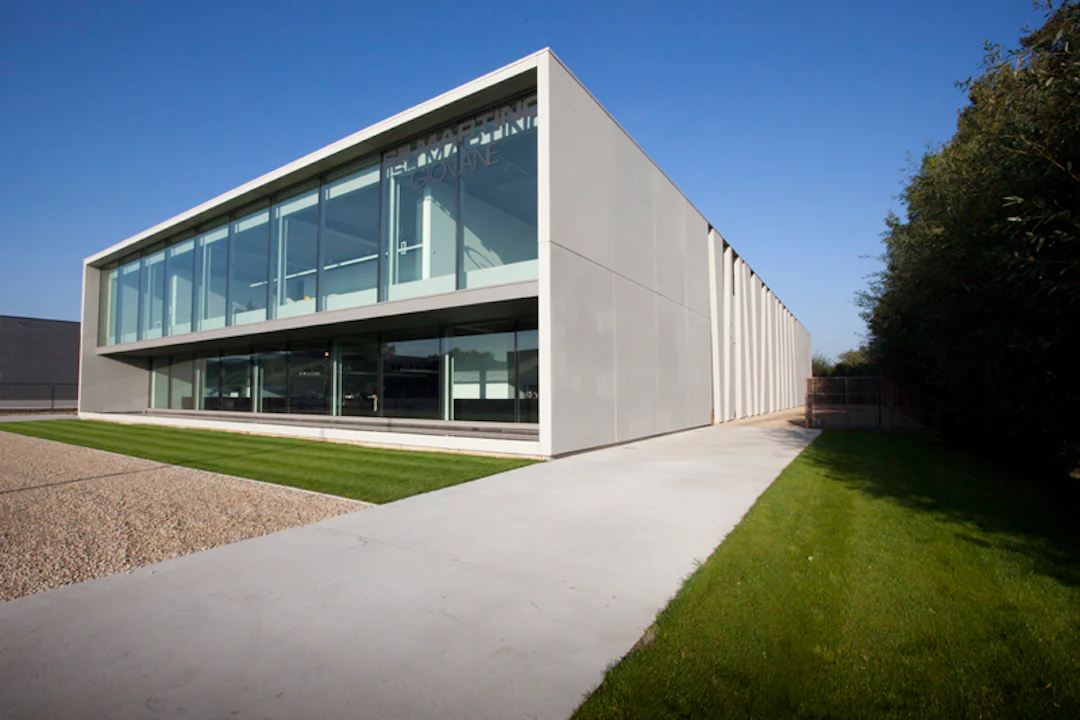 Villa Roces by Govaert & Vanhoutte Architects - Architizer