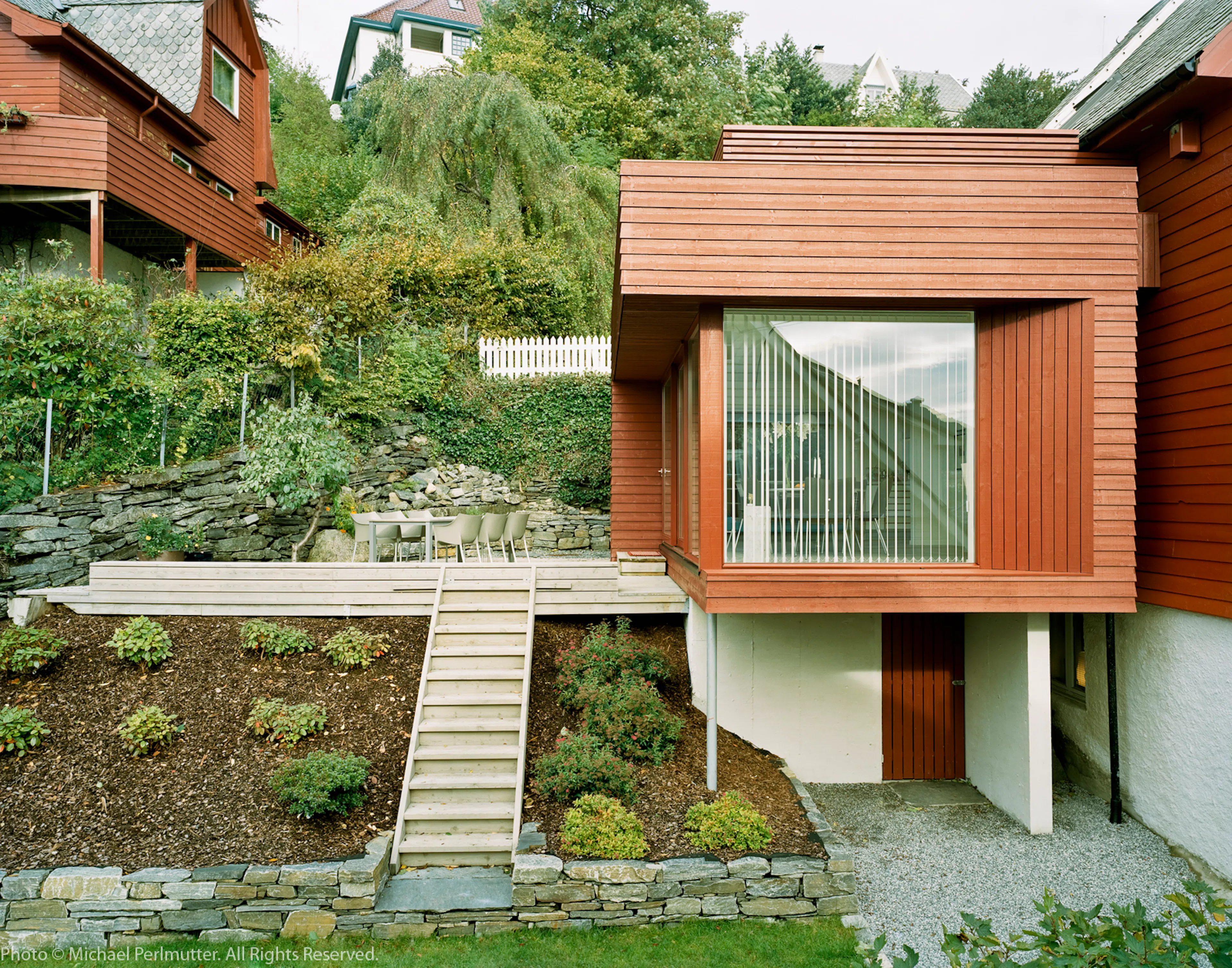 Tekαkαpimək Contact Station — 23