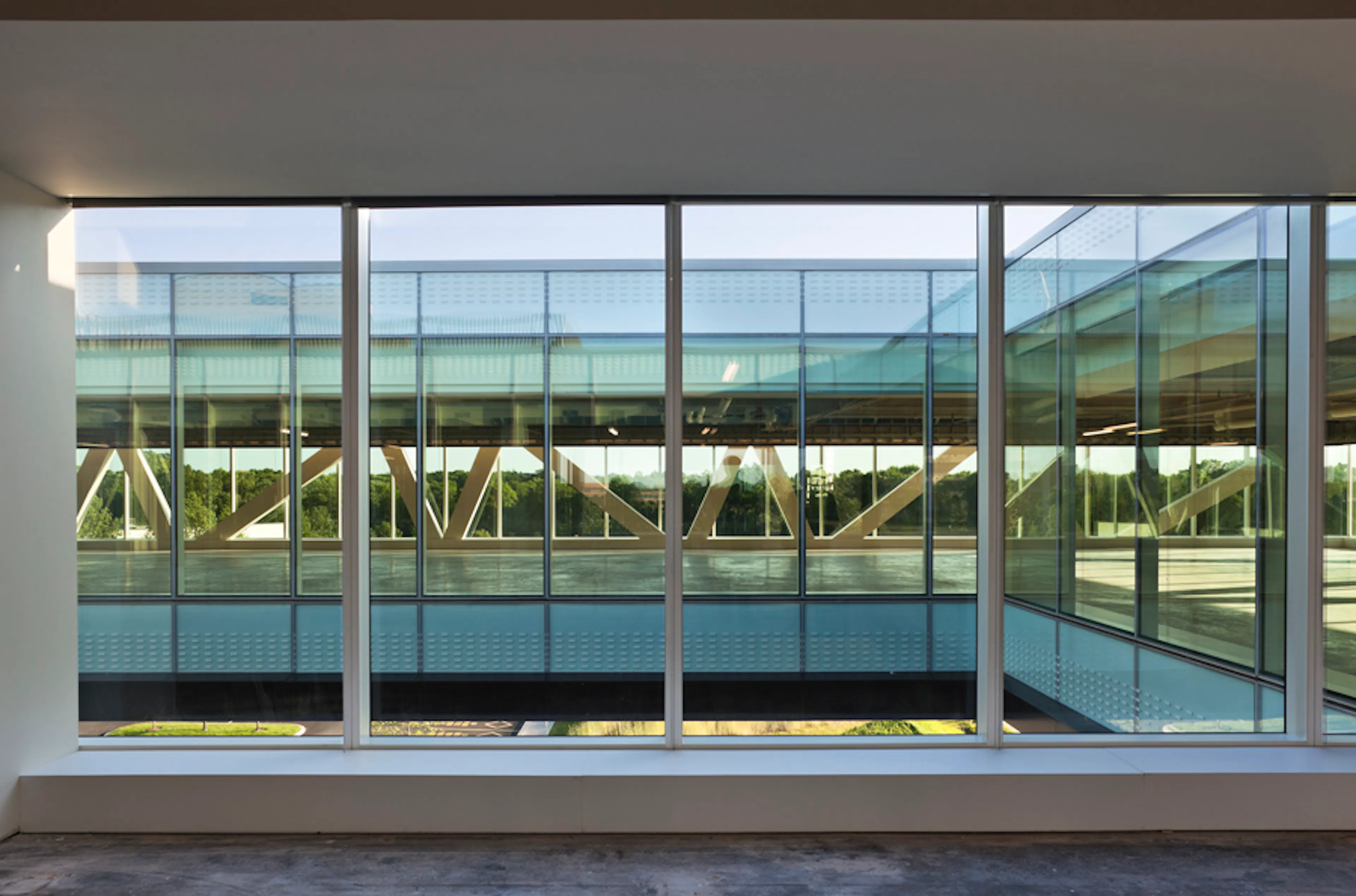 Centra Metropark — 10