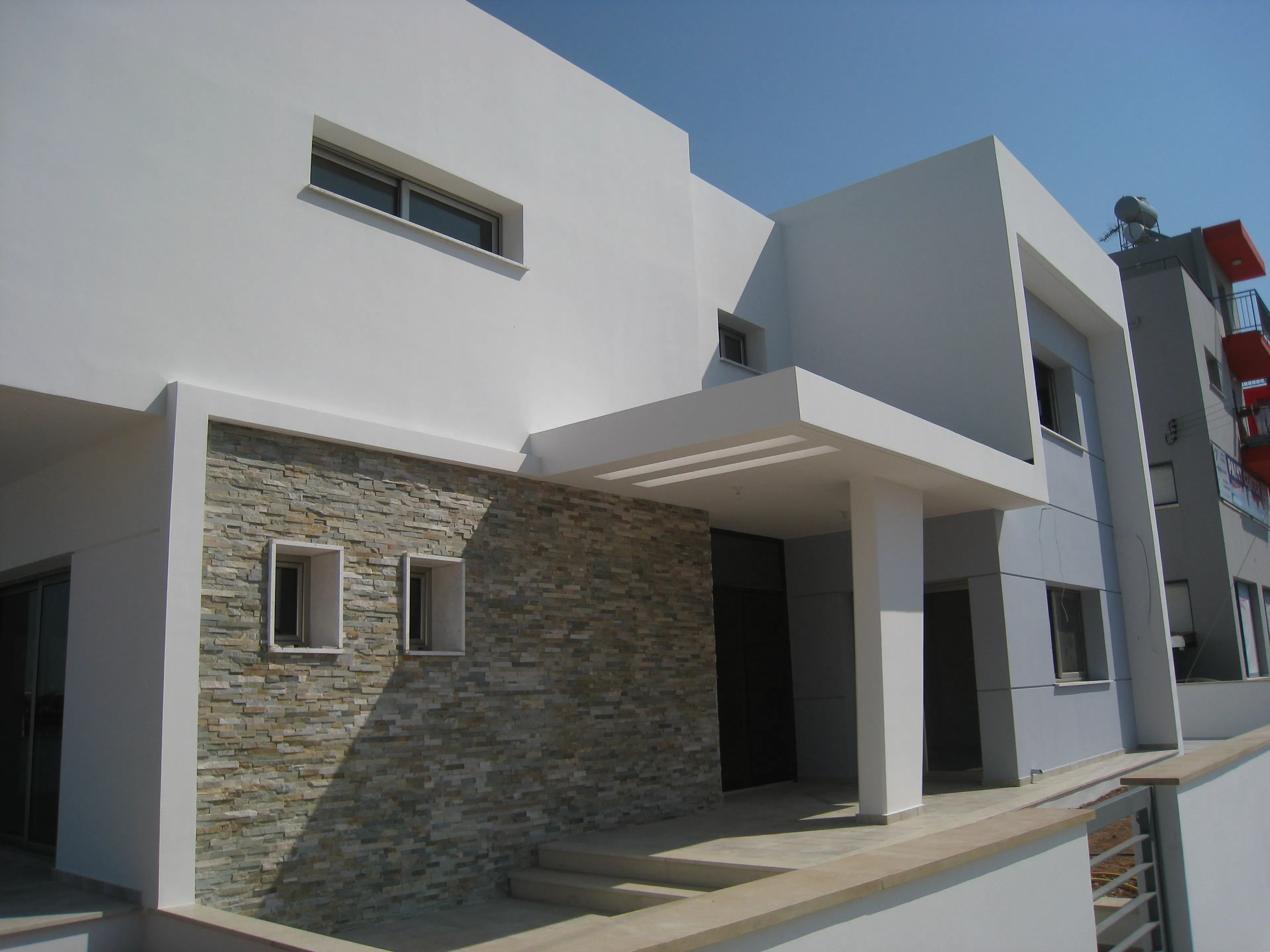 HOUSE IN PAPHOS — 4