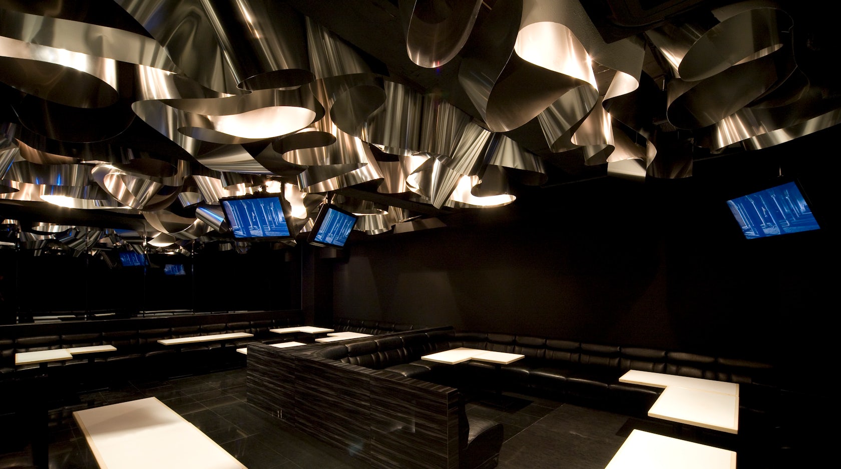 photo: Tetsu Hiraga - © MORIYUKI OCHIAI ARCHITECTS