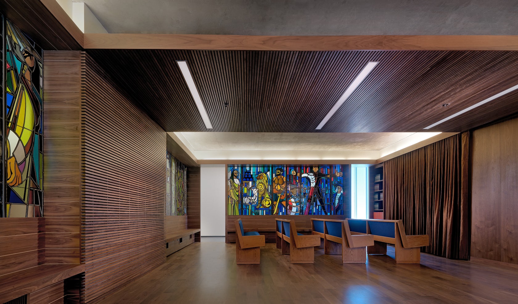 © Stanley Saitowitz / Natoma Architects