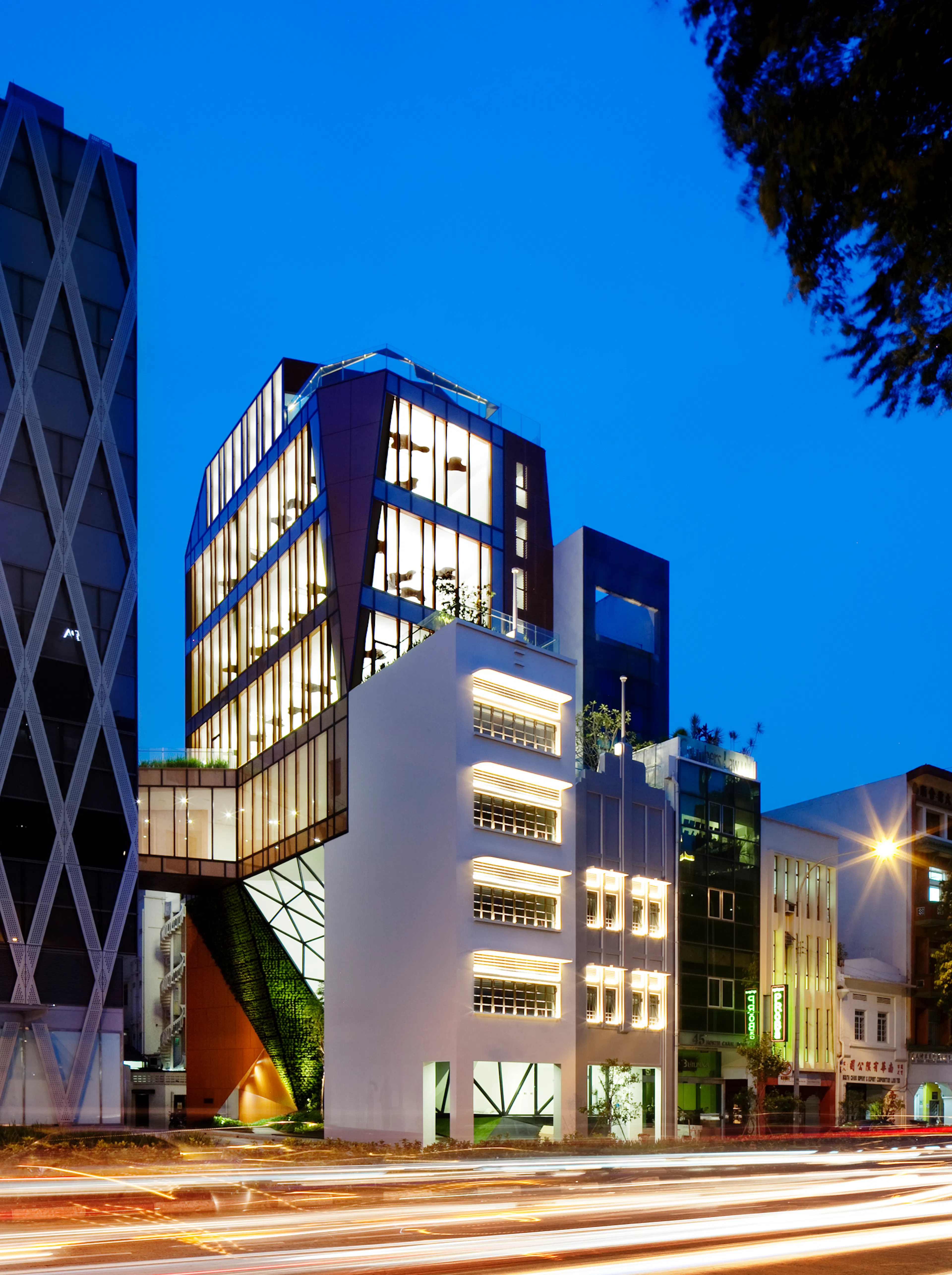 Oasia Hotel Downtown — 1