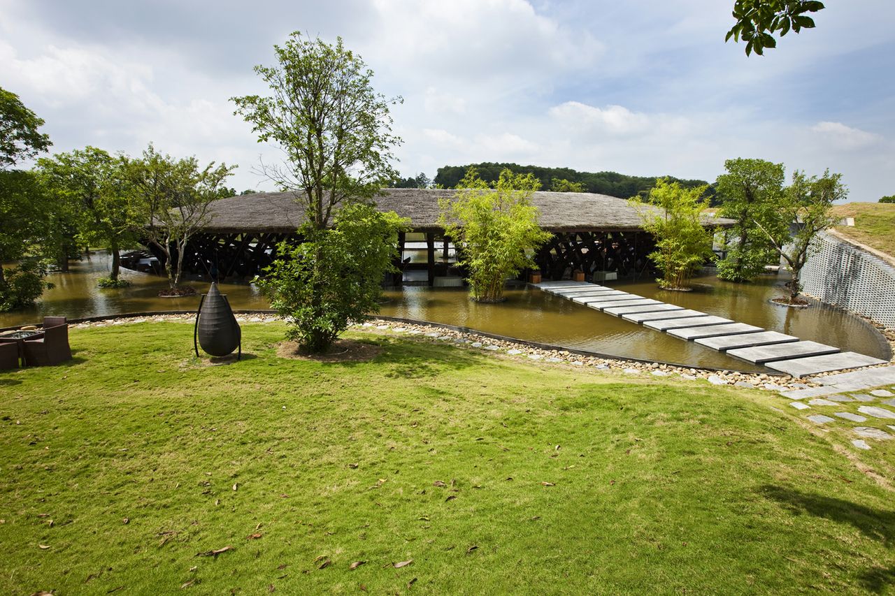 © Vo Trong Nghia Architects