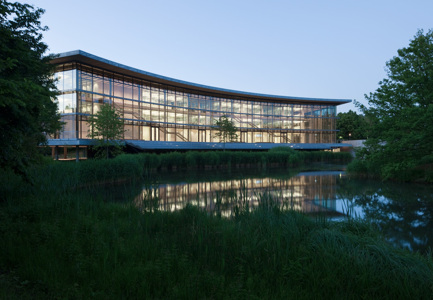 © ingenhoven associates