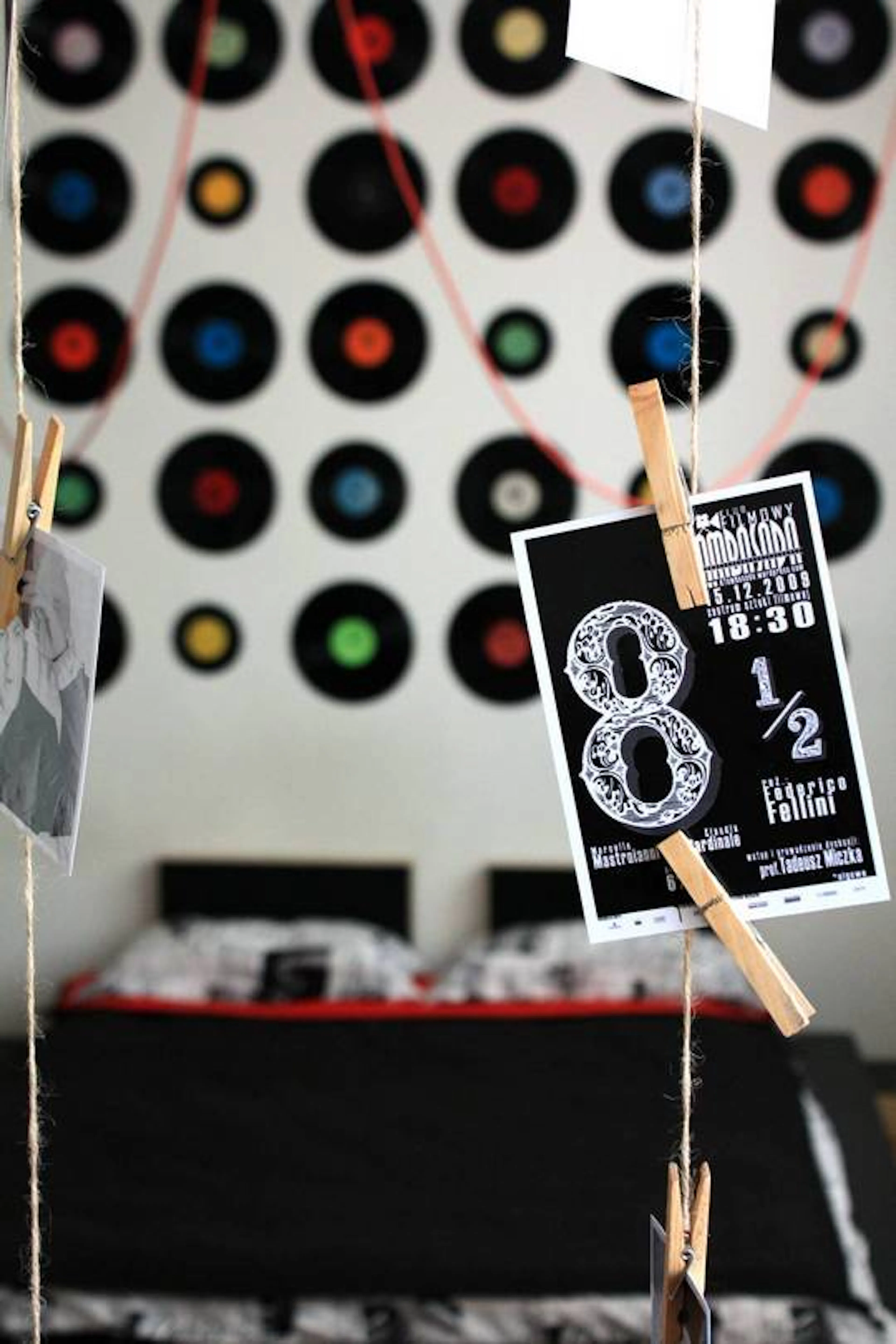 |CON|Temporary Library — 13