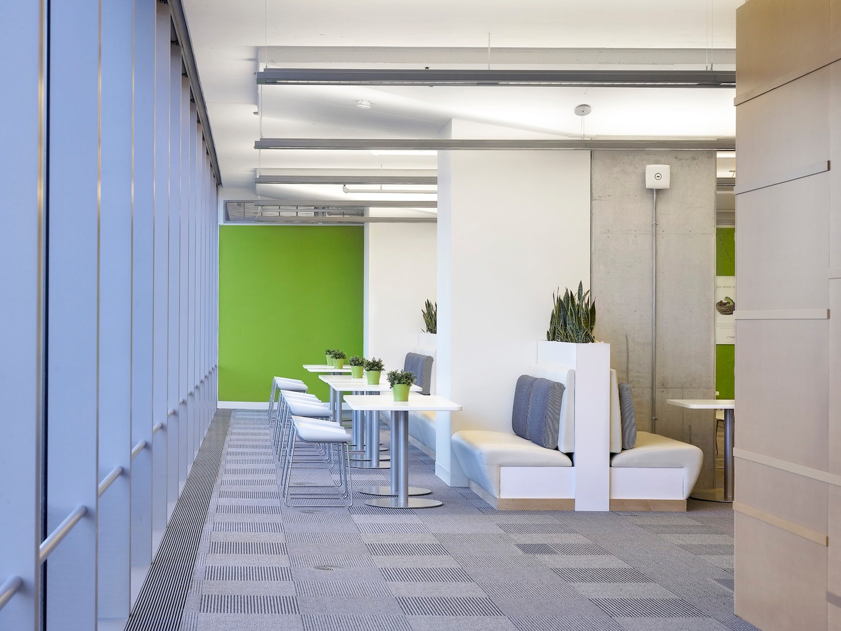 Interior Design: Kasian, Figure3, Burdifilek - © Adamson Associates Architects