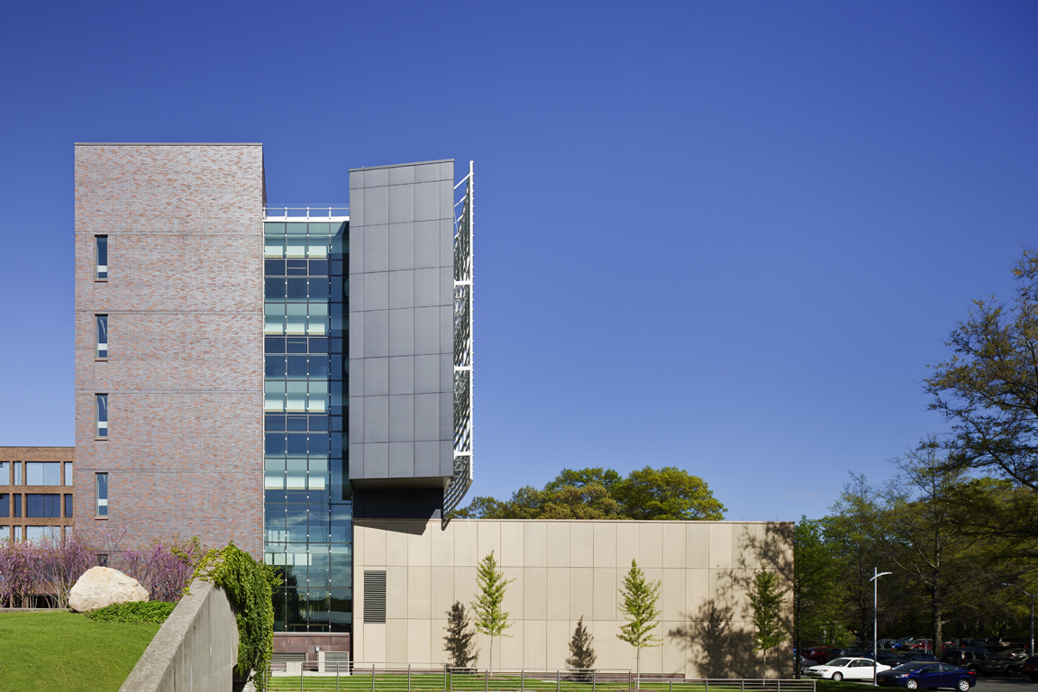Stony Brook University Simons Center for Geometry and Physics by