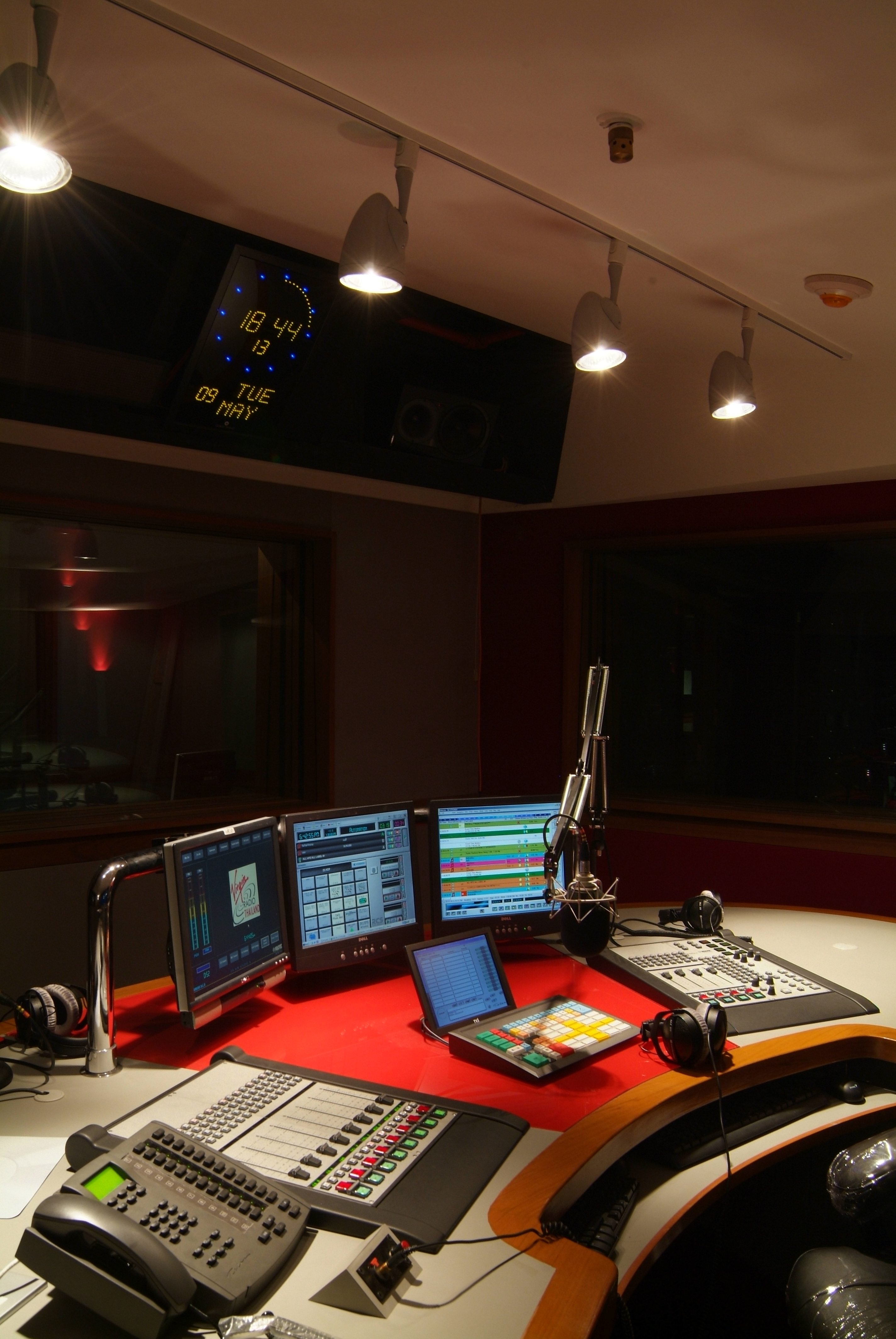 Virgin Radio Station by WGC International (Audiovisual, Lighting and