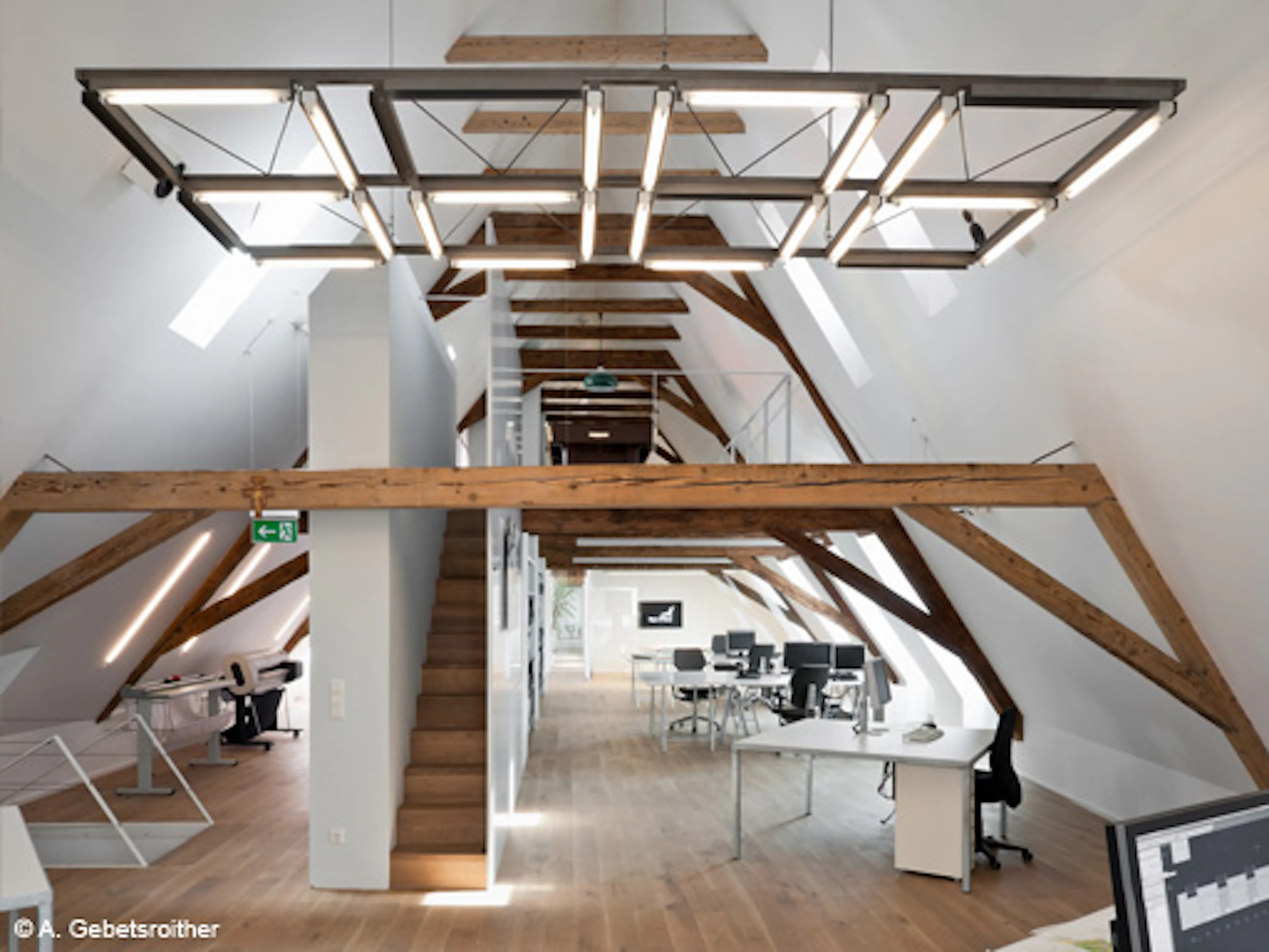 Stadthaus Ballhausgasse / Broken mirror house