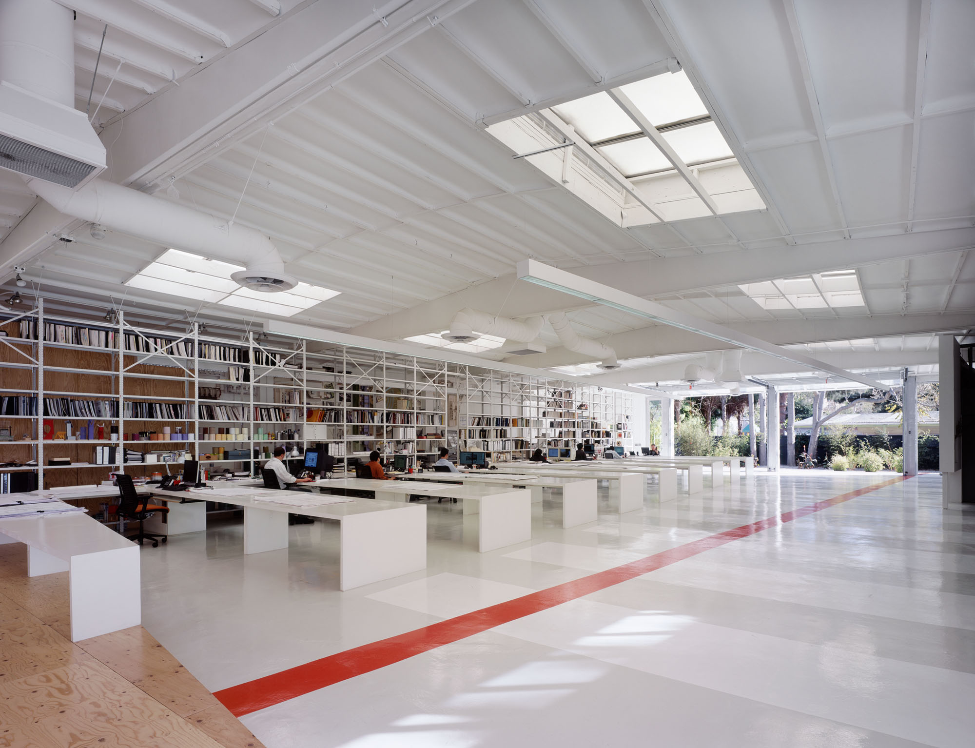 © LEHRER ARCHITECTS LA