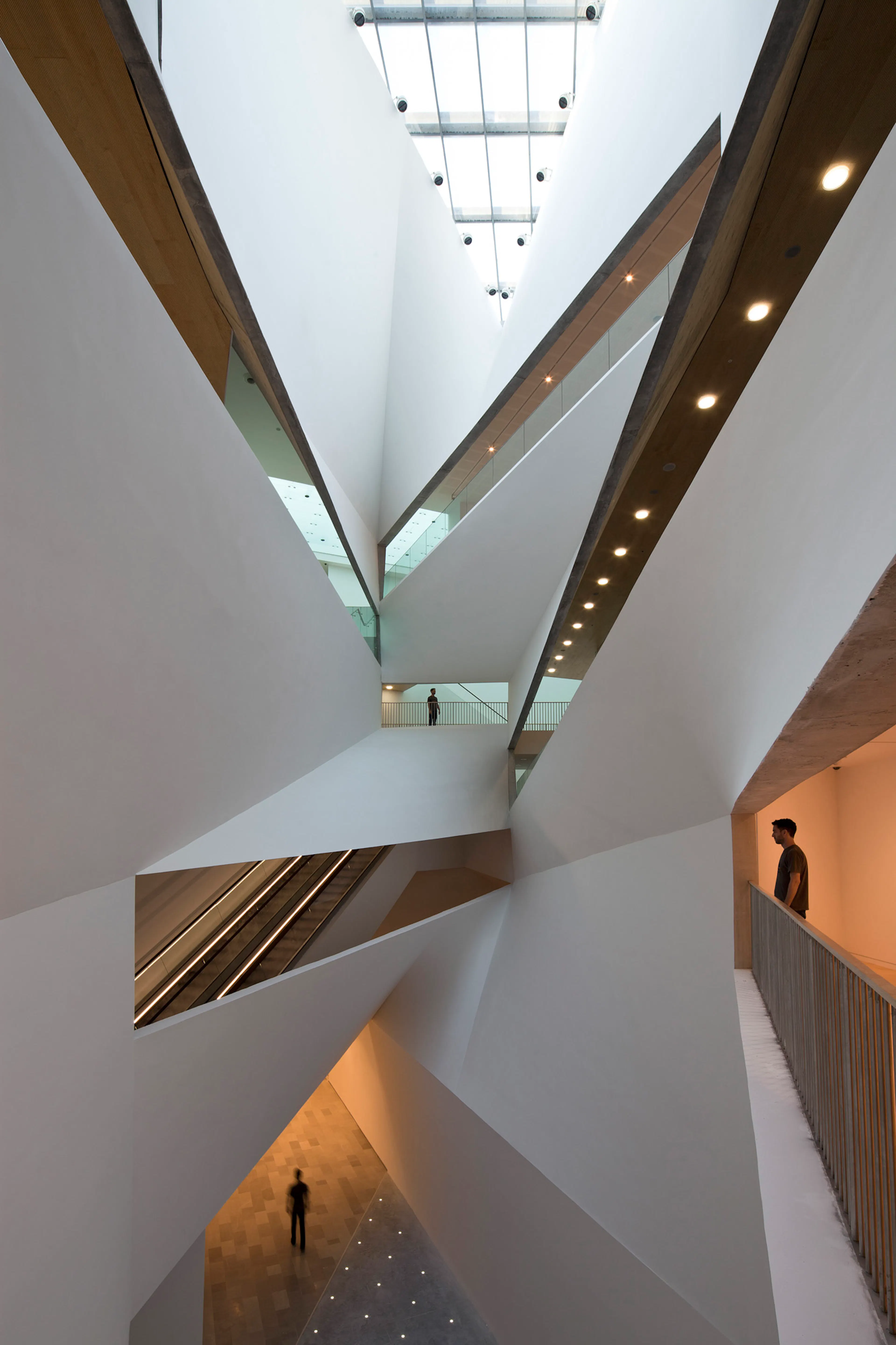 Herta and Paul Amir Building, Tel Aviv Museum of Art — 10