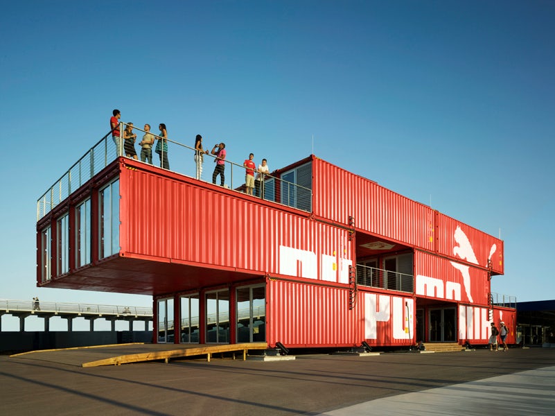 Building Identity: 10 Bold Supergraphics That Make a Statement ...