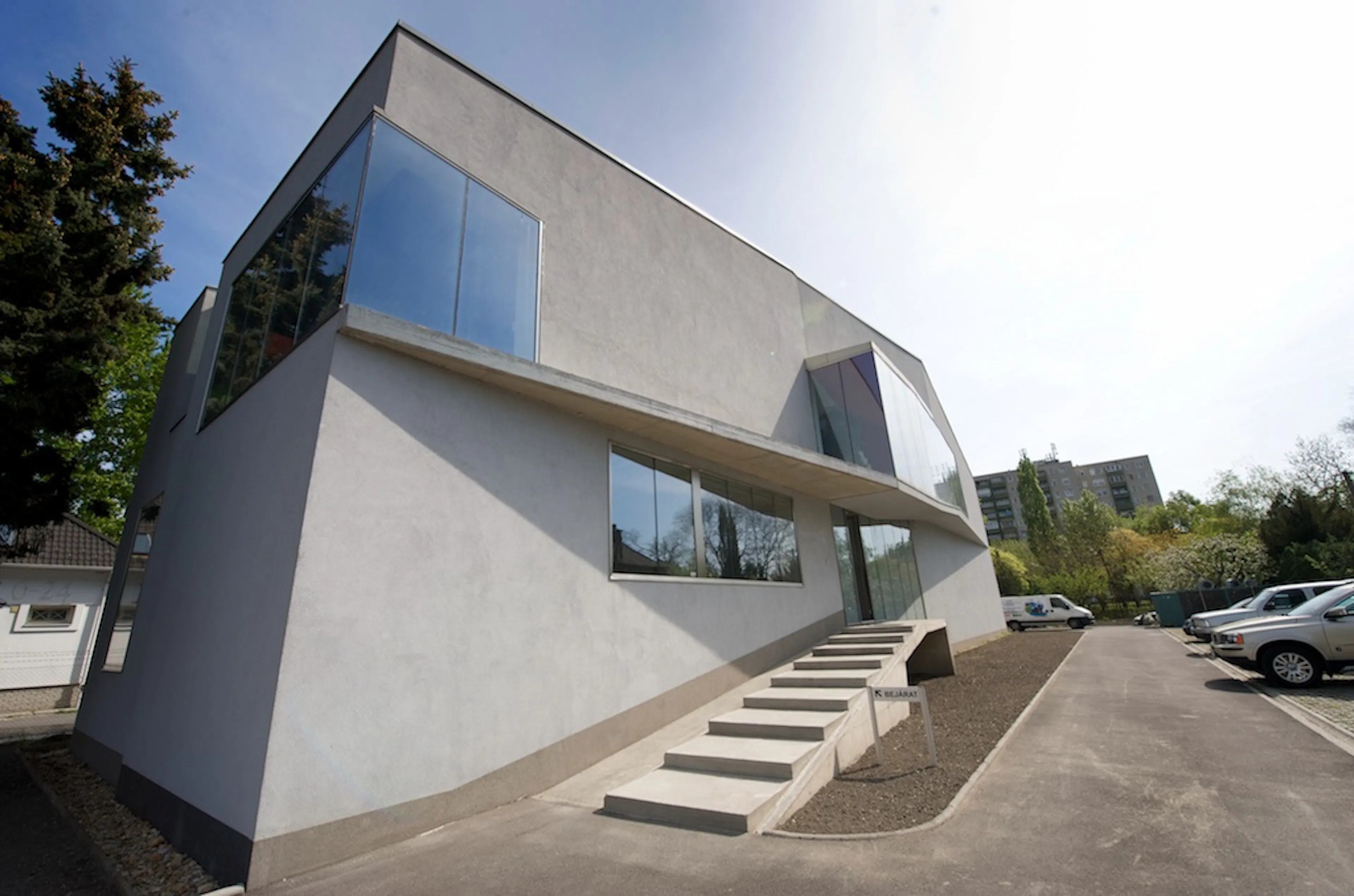 M4 Fővám tér station — 8