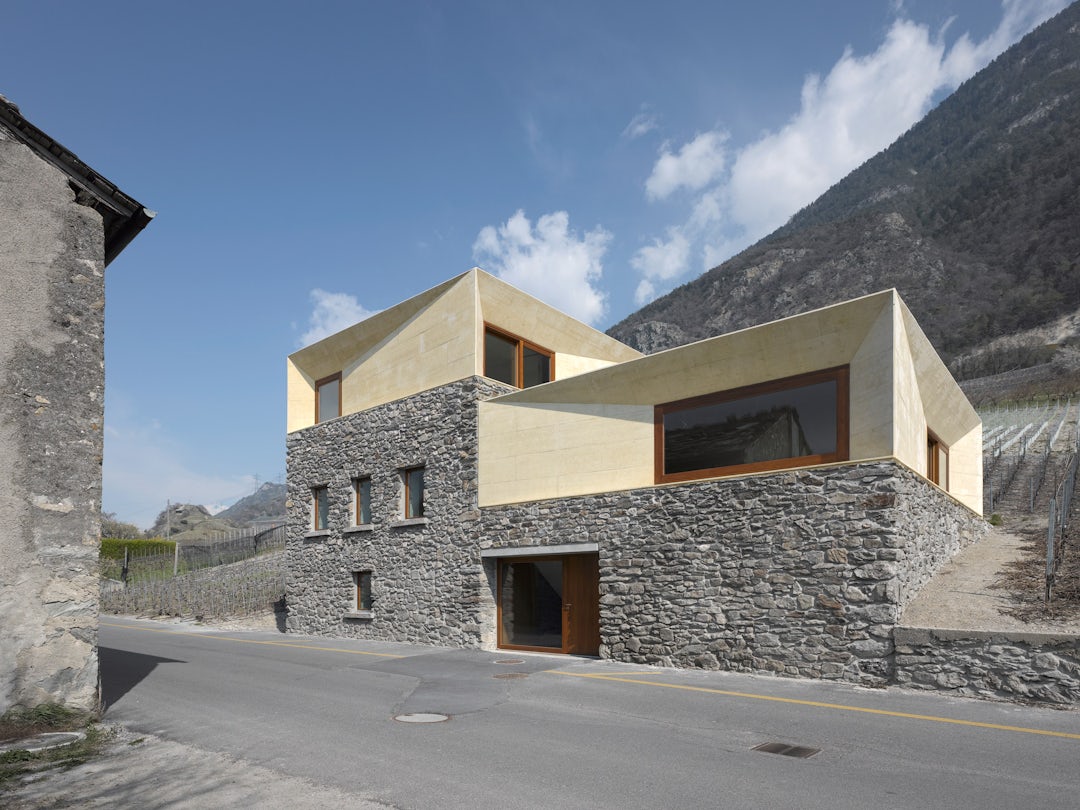 Deep Envelopes: 10 Projects Rethinking the Recessed Window - Architizer ...