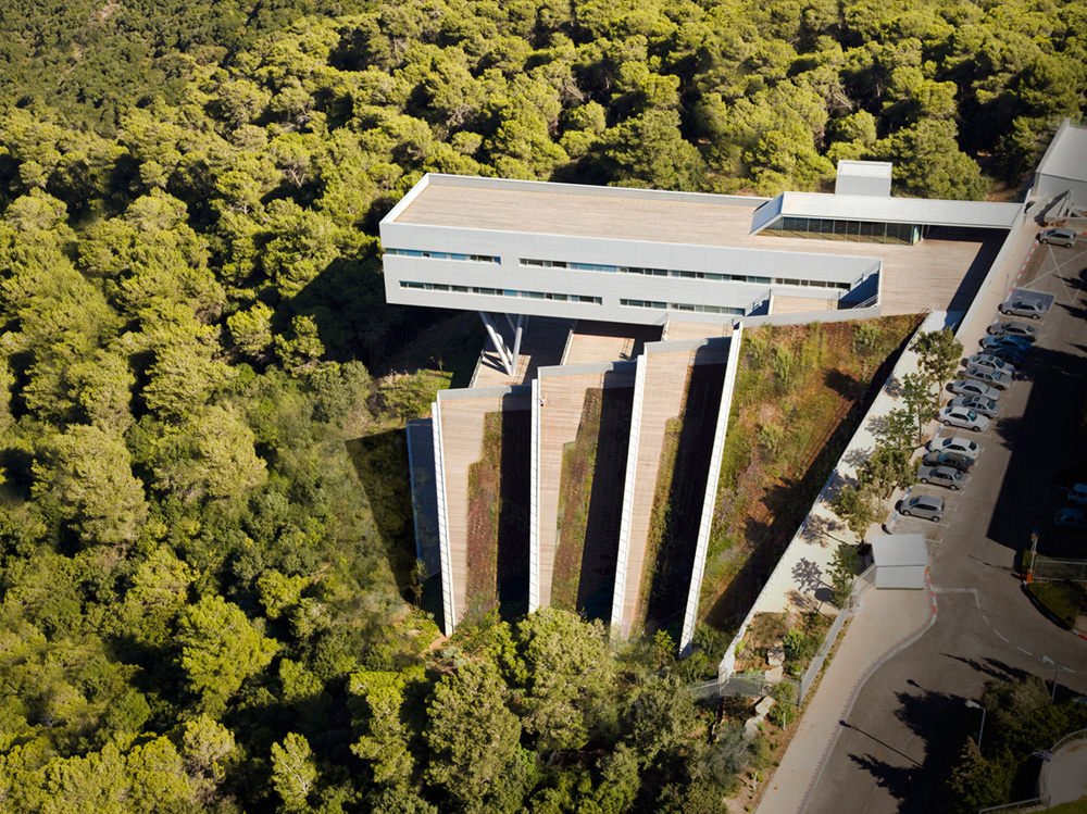 © Chyutin Architects